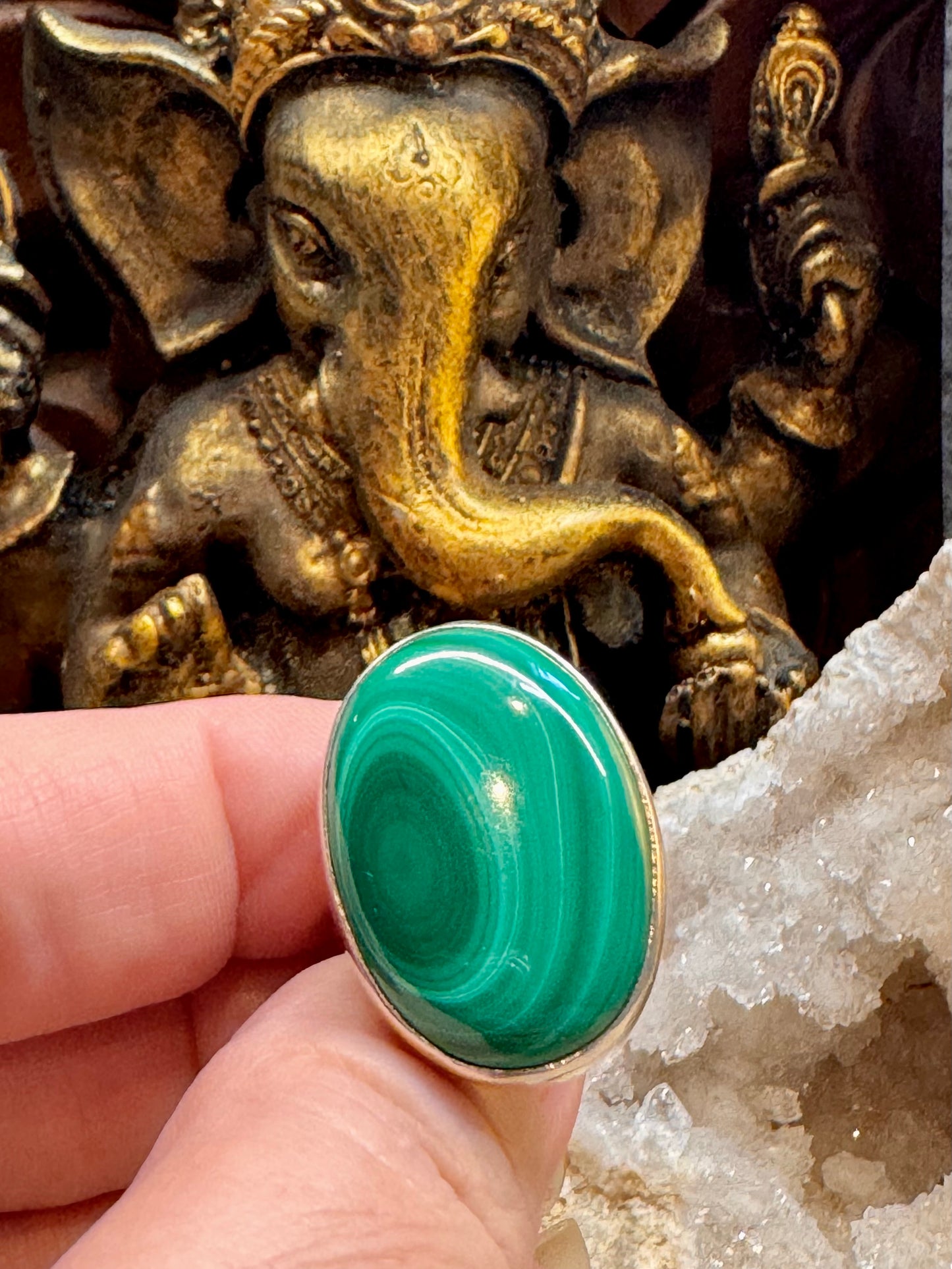 Bague en argent et malachite