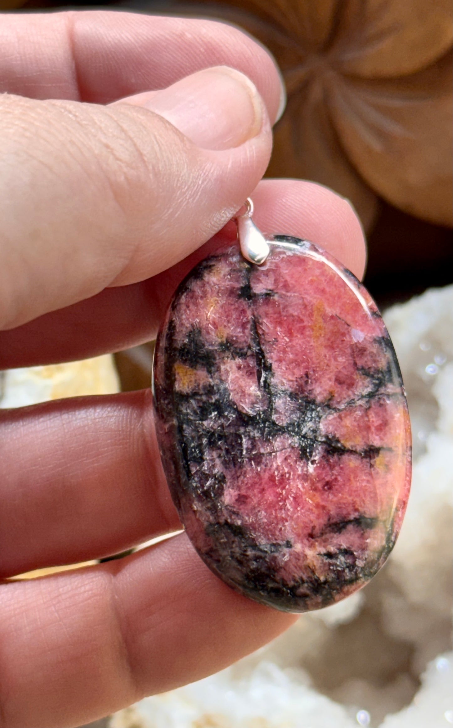 Pendentif de rhodonite