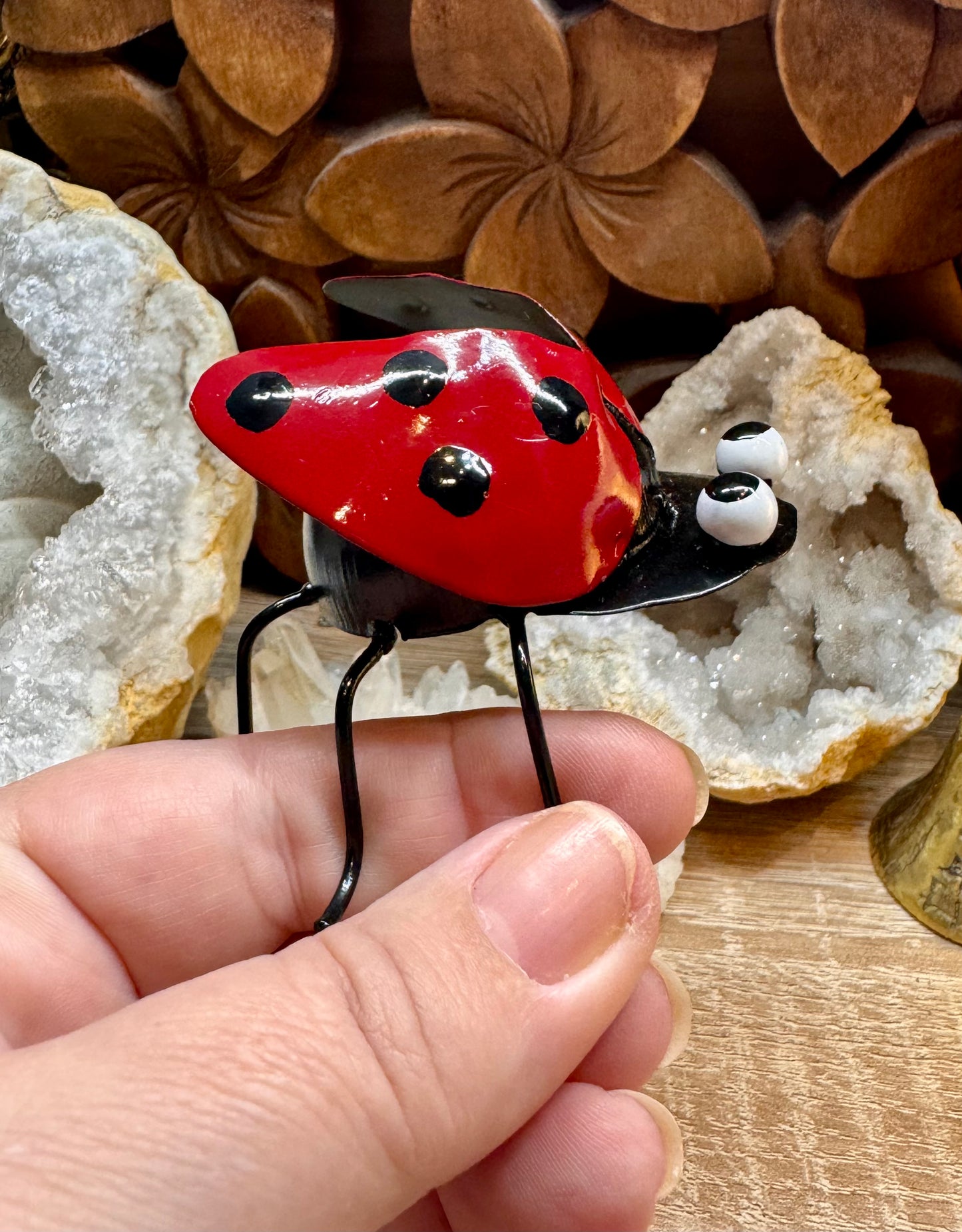 Coccinelle métallique à suspendre