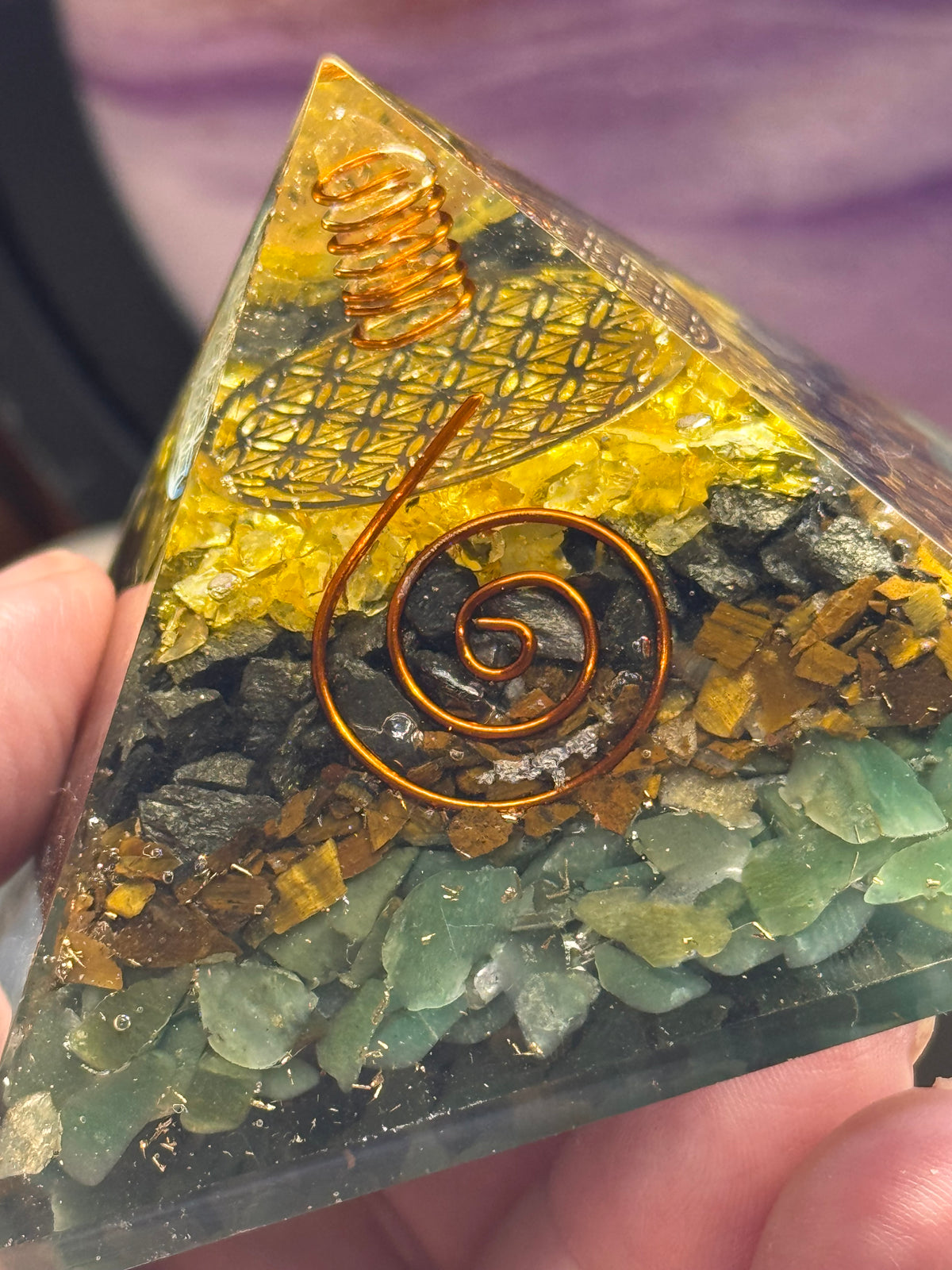 Orgonite Pyramidale "Santé et Protection"