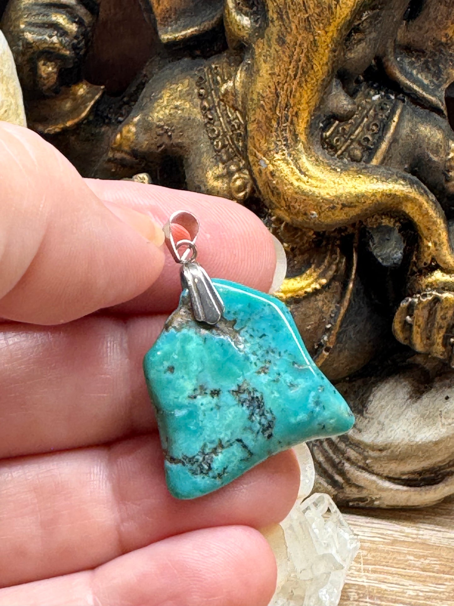 Pendentif de turquoise stabilisé
