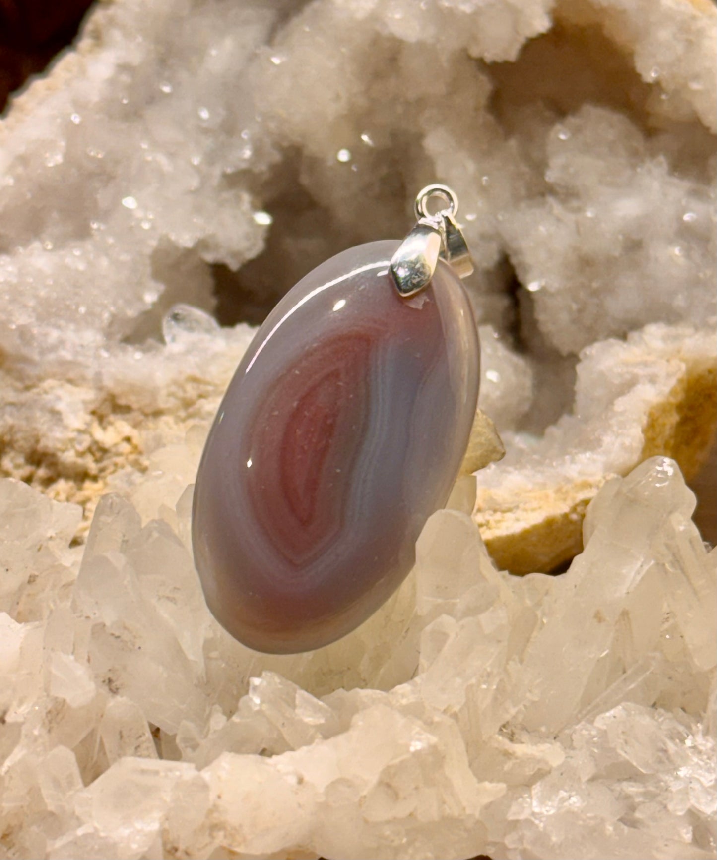 Pendentif d’agate rouge
