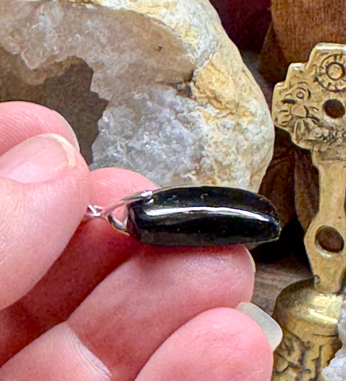 Pendentif de spinelle noir