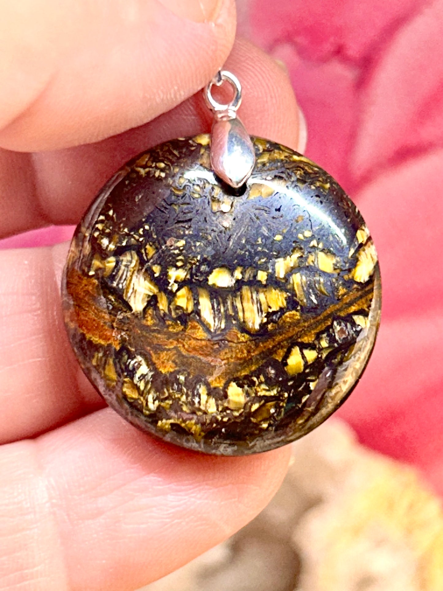 Pendentif d’œil de fer rond