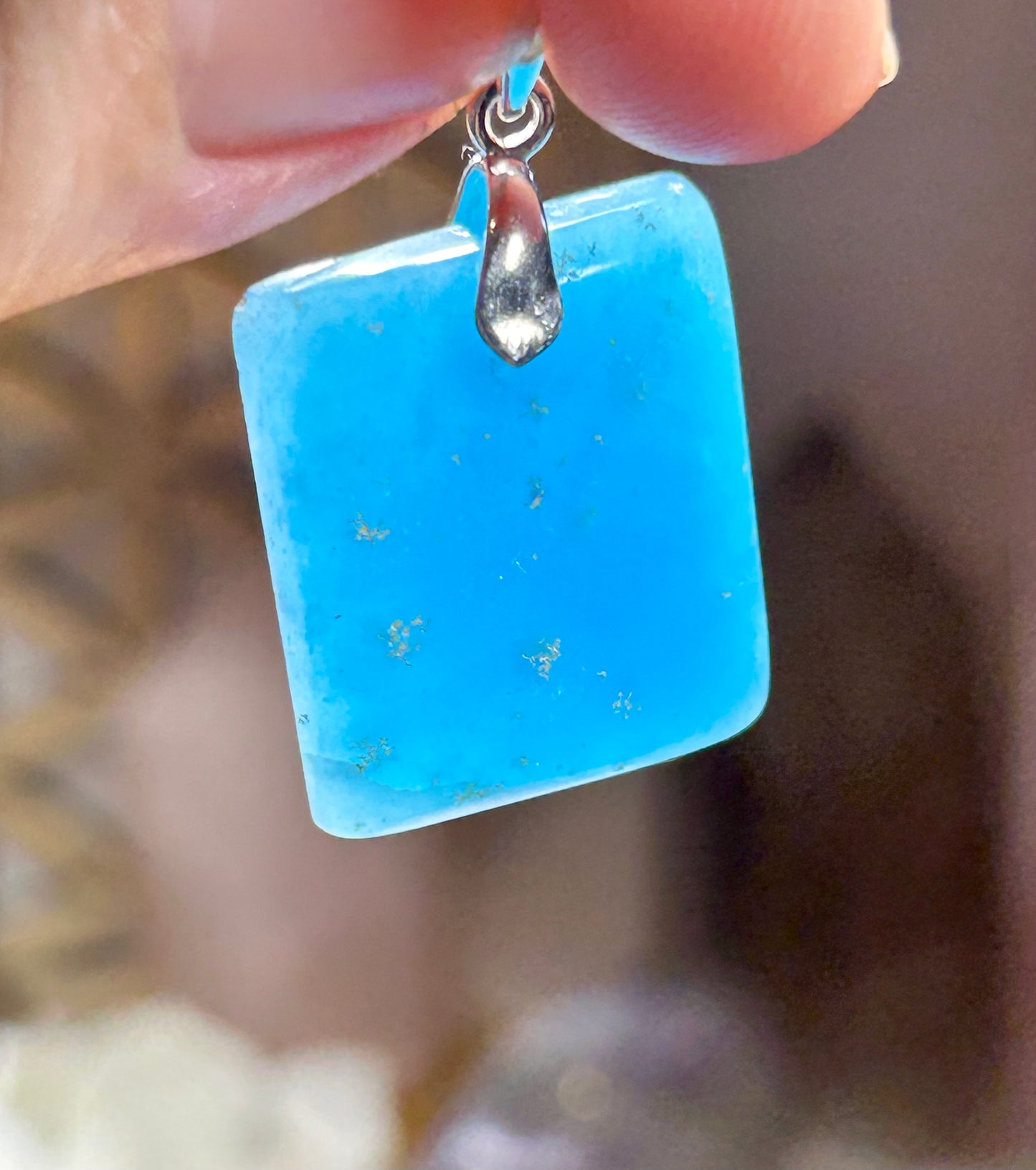Pendentif d’hémimorphite