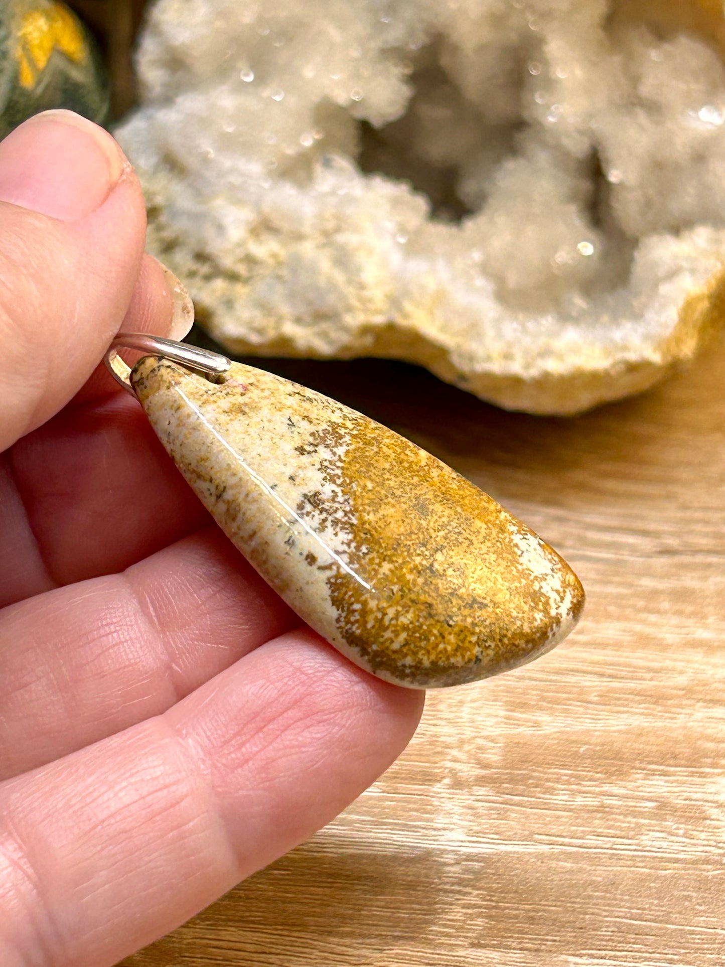 Pendentif de jaspe paysage