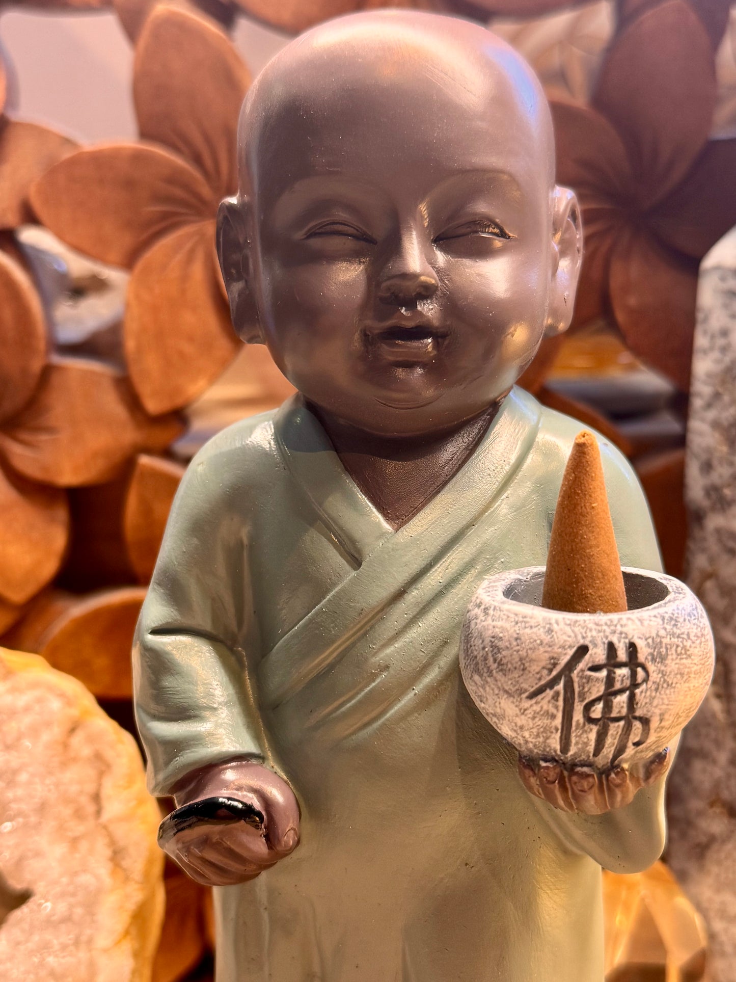 Moine debout Porte Encens