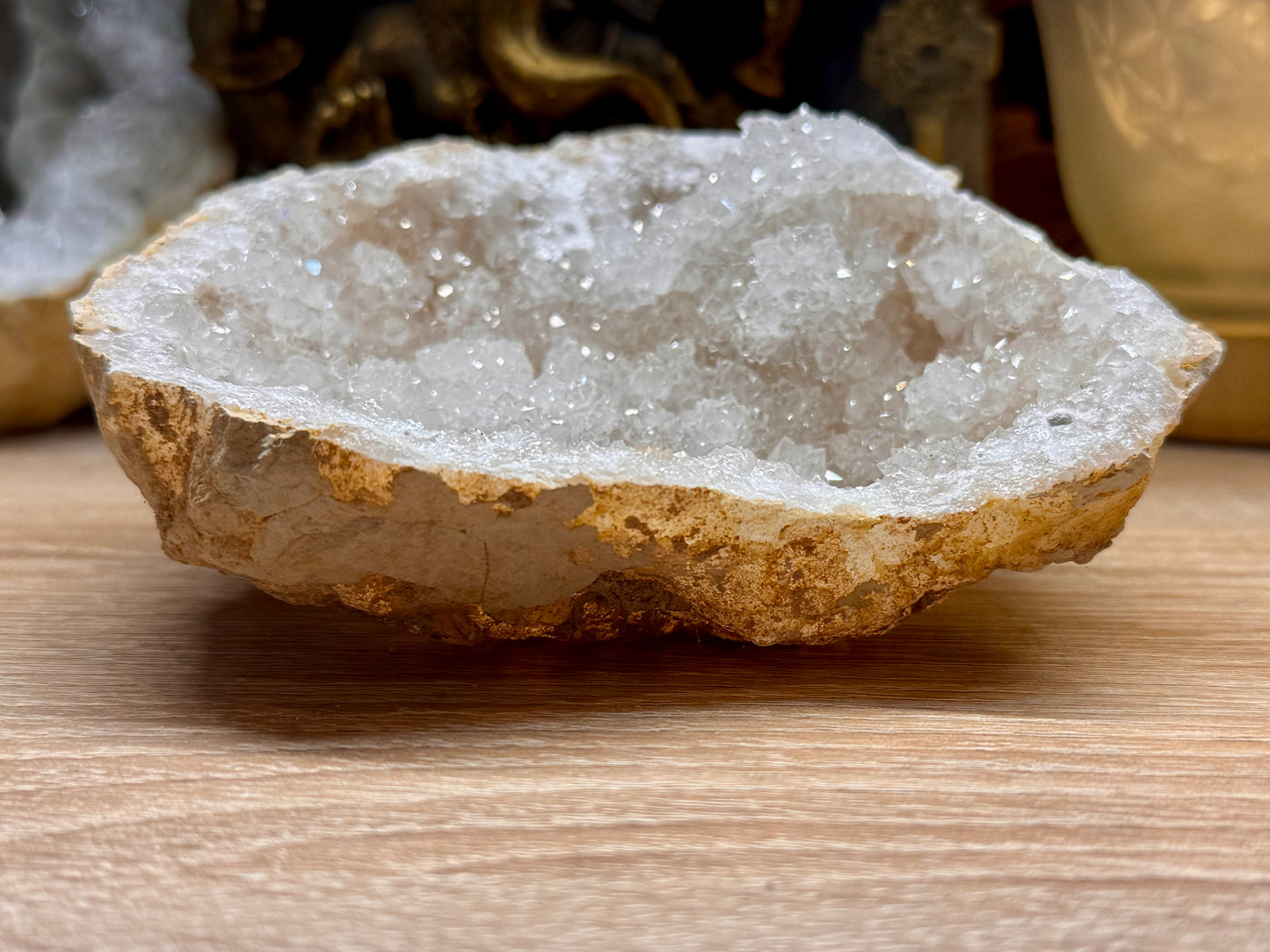 Géode de quartz blanc