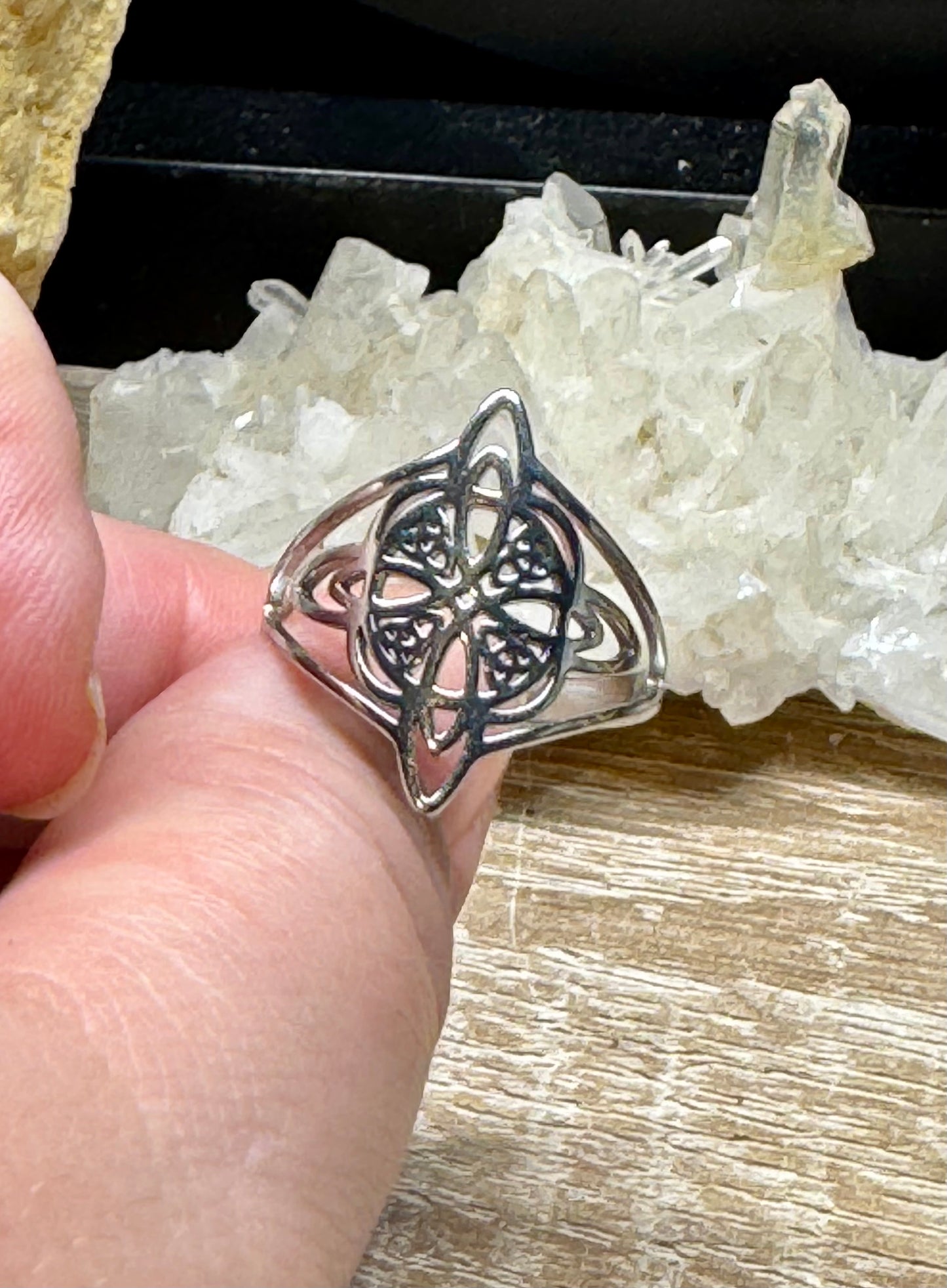 Bague Noeud de sorcière T60