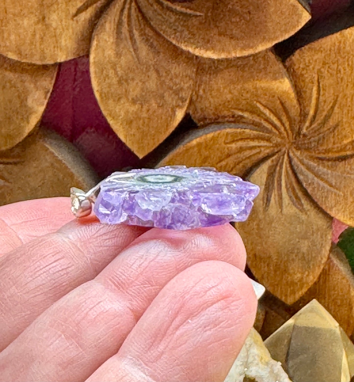 Pendentif de tranche d’améthyste