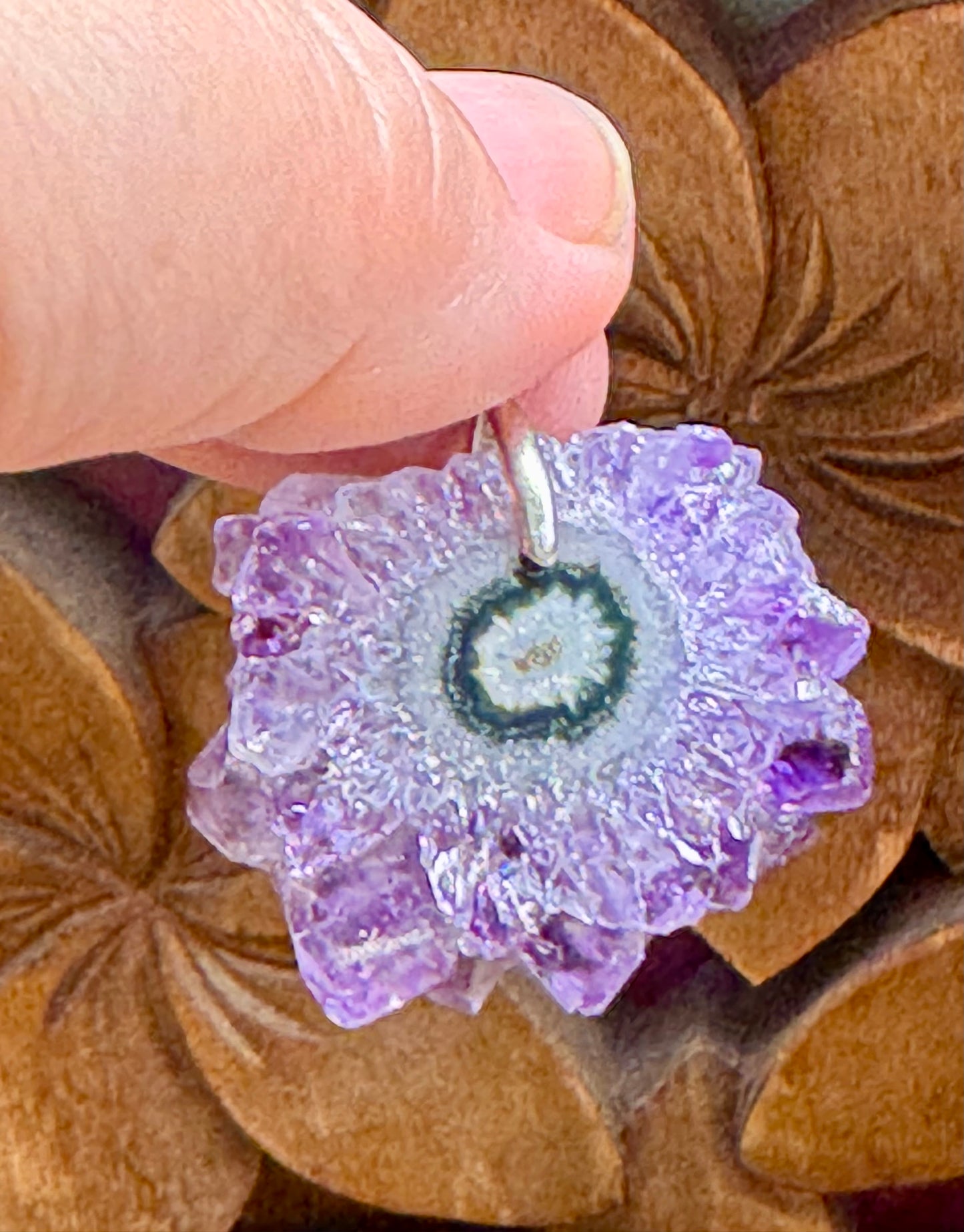 Pendentif de tranche d’améthyste