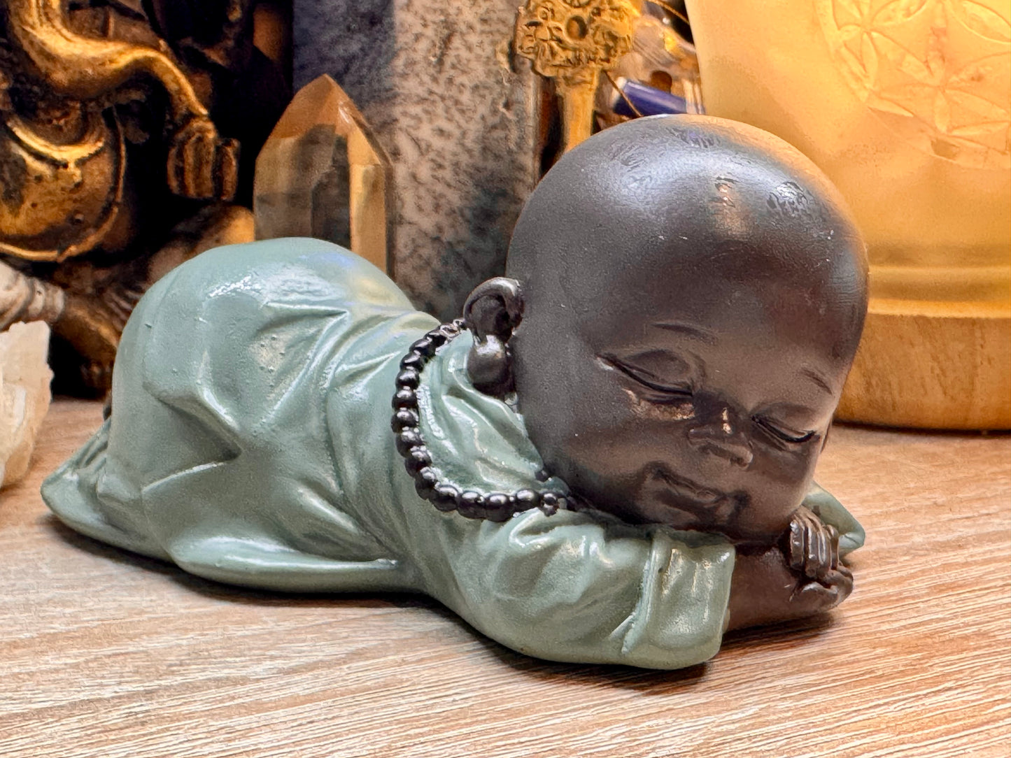Bébé bouddha dormant