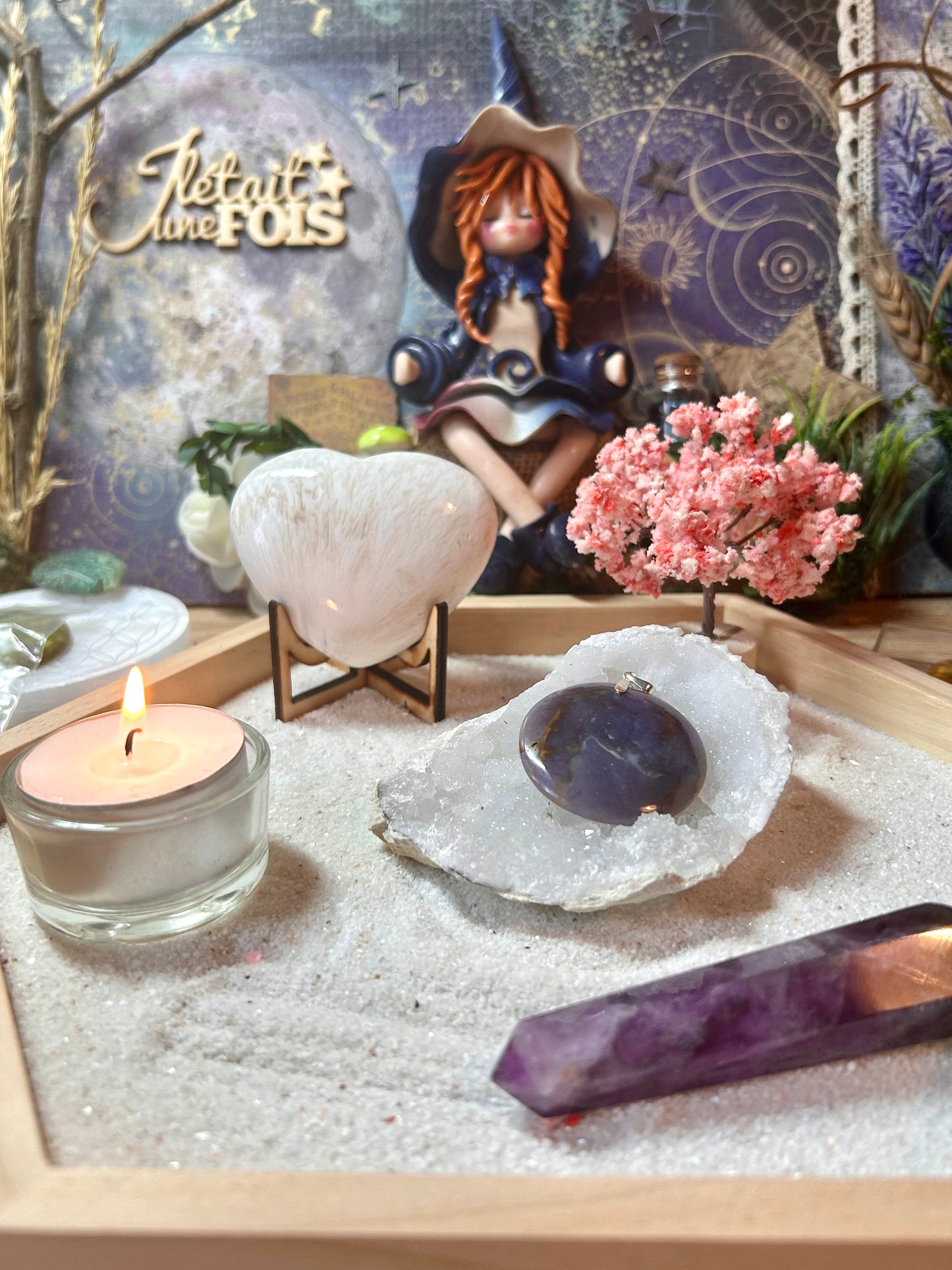 Pendentif d’opale violette