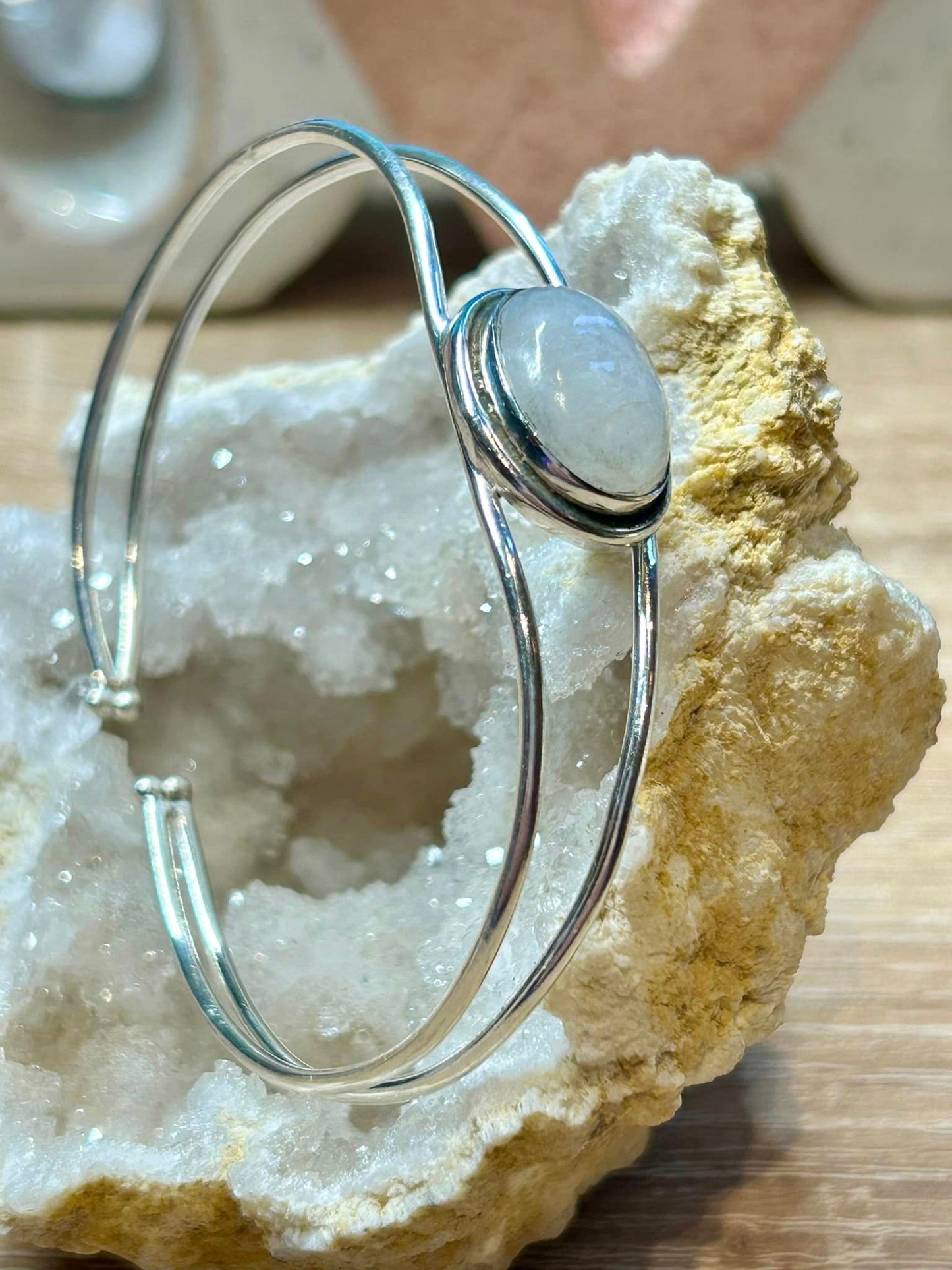 Bracelet jonc en argent 925 et pierre de lune