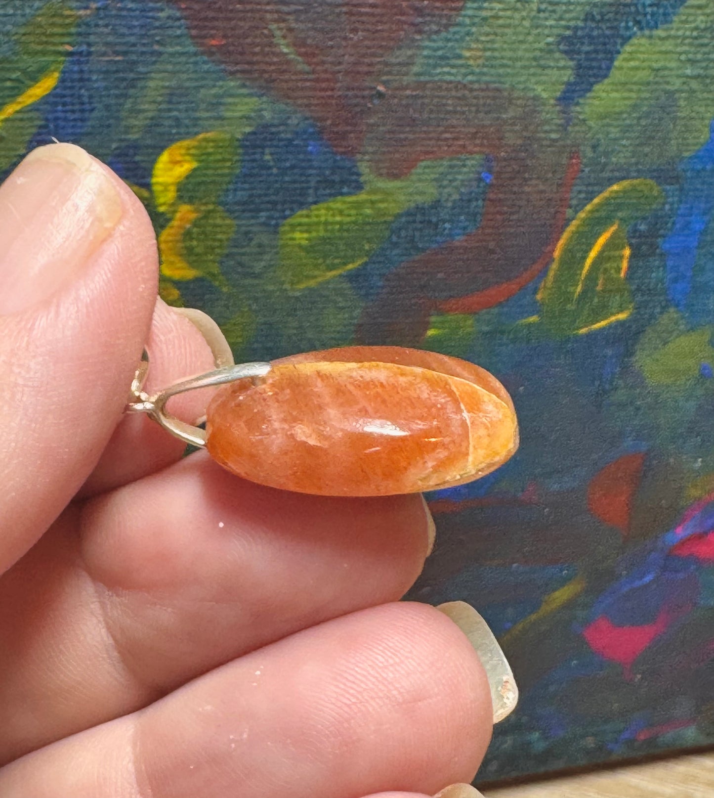 Pendentif en pierre du soleil