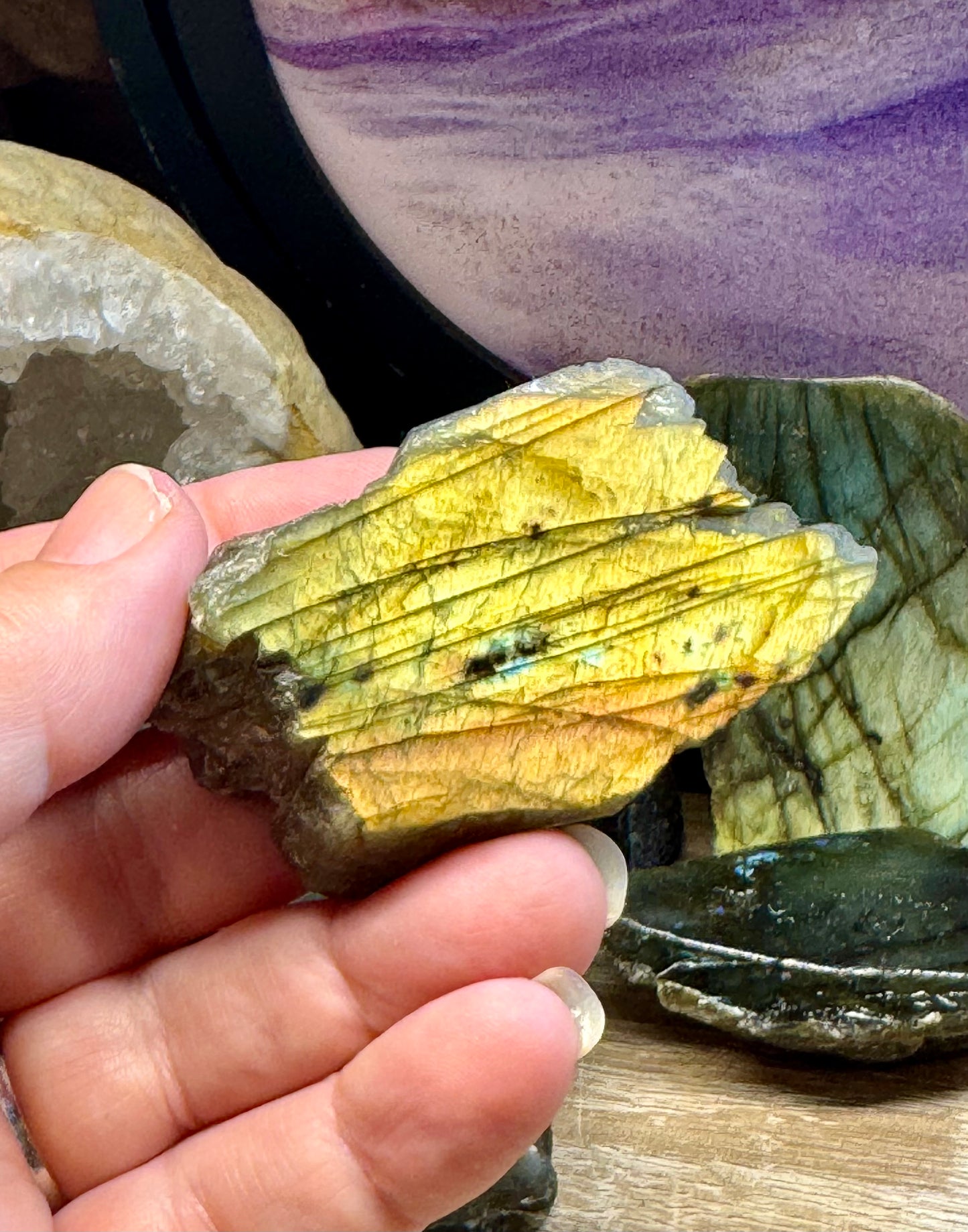 Labradorite une face polie