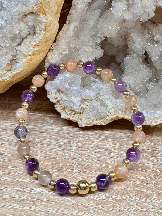 Bracelet "féminin sacré et paix"