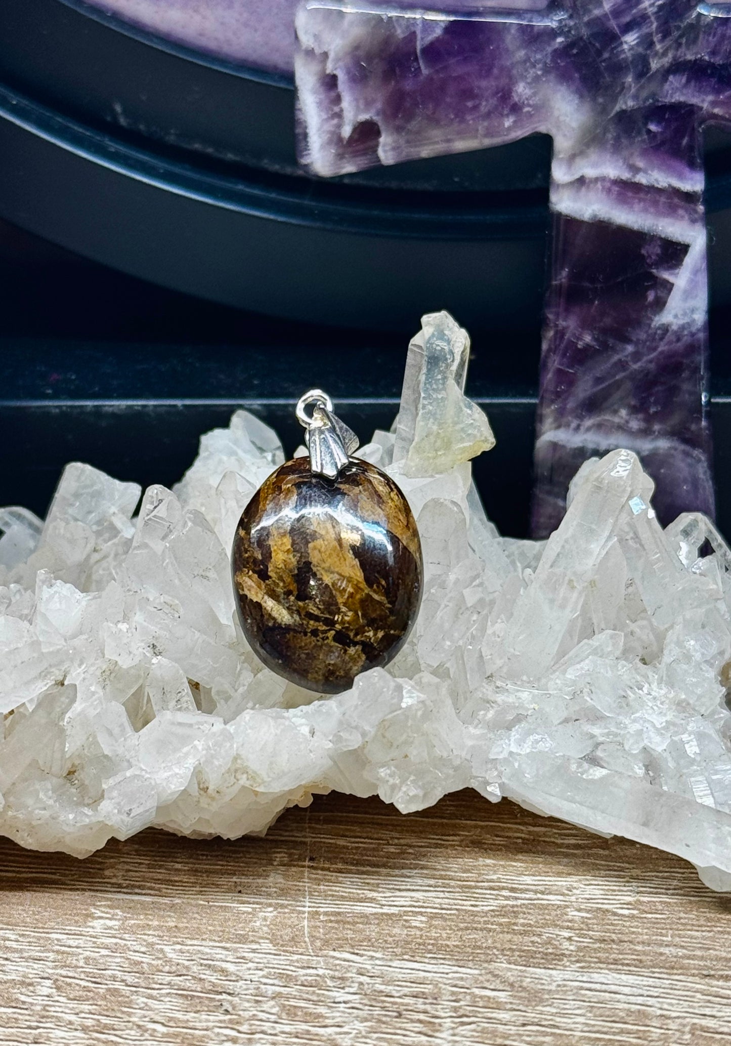Pendentif de Bronzite