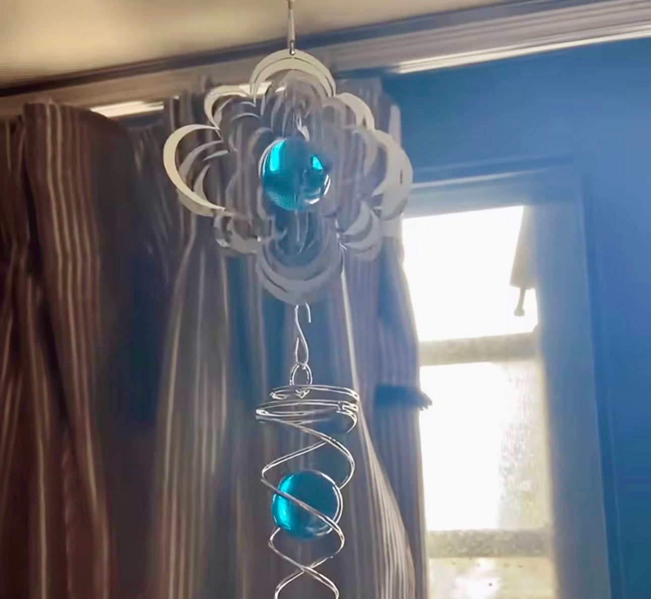 Mandala extérieur - Mobile avec spirale