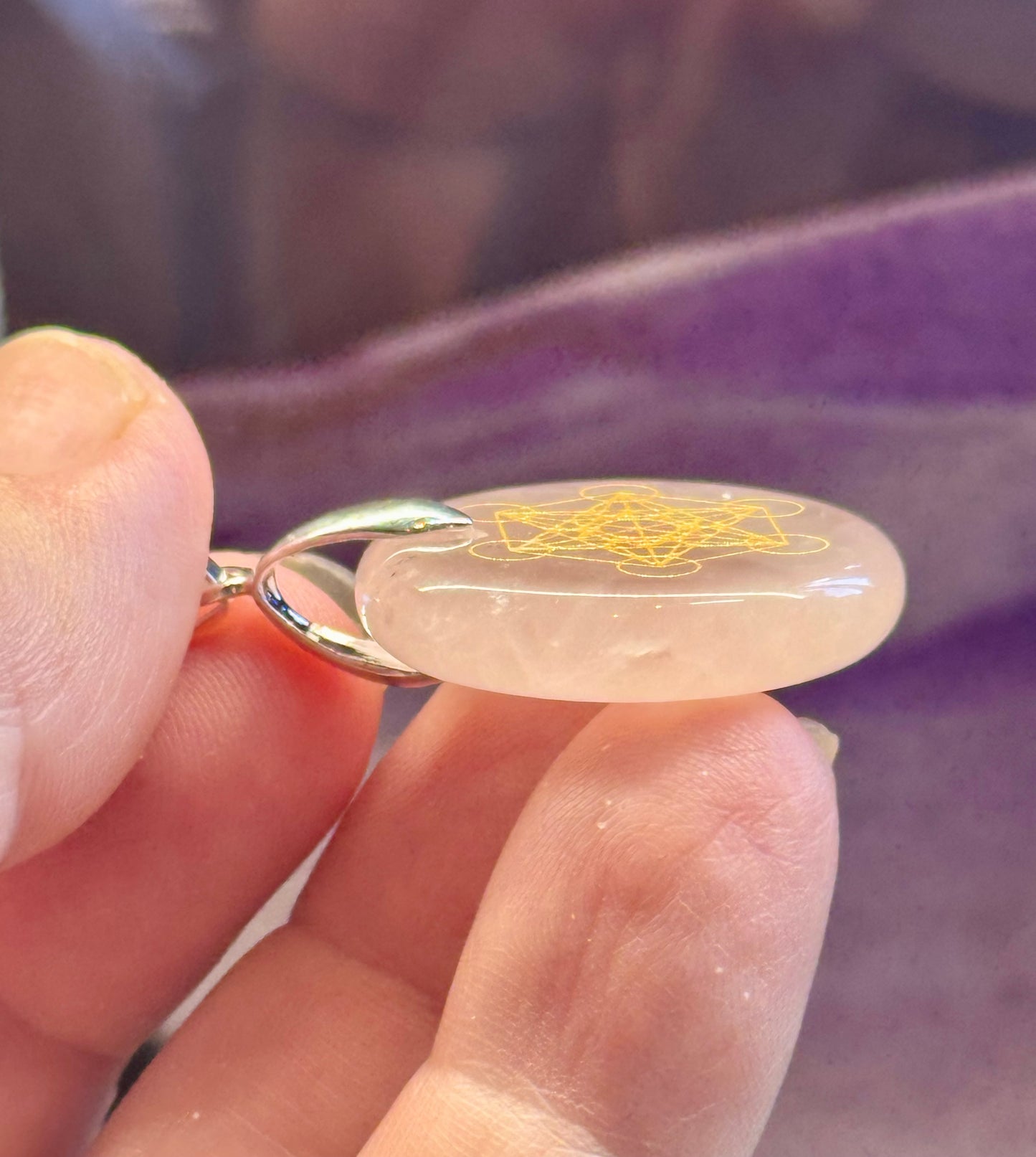 Pendentif rond en Quartz Rose et Sceau de Métatron