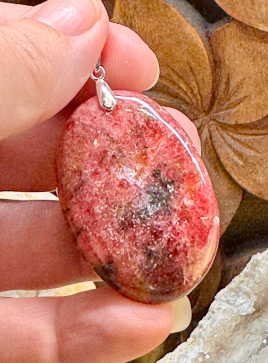 Pendentif de rhodonite