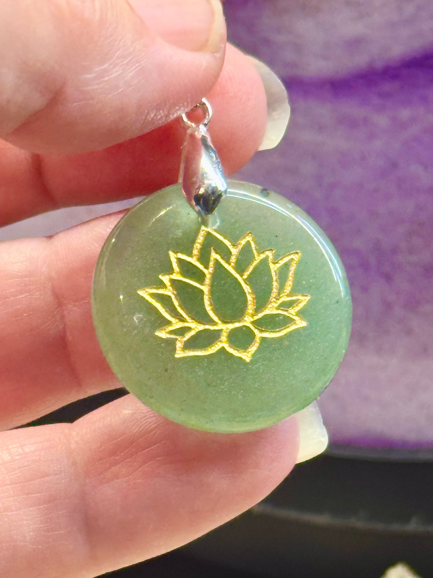 Pendentif en Aventurine verte 1 - Lotus