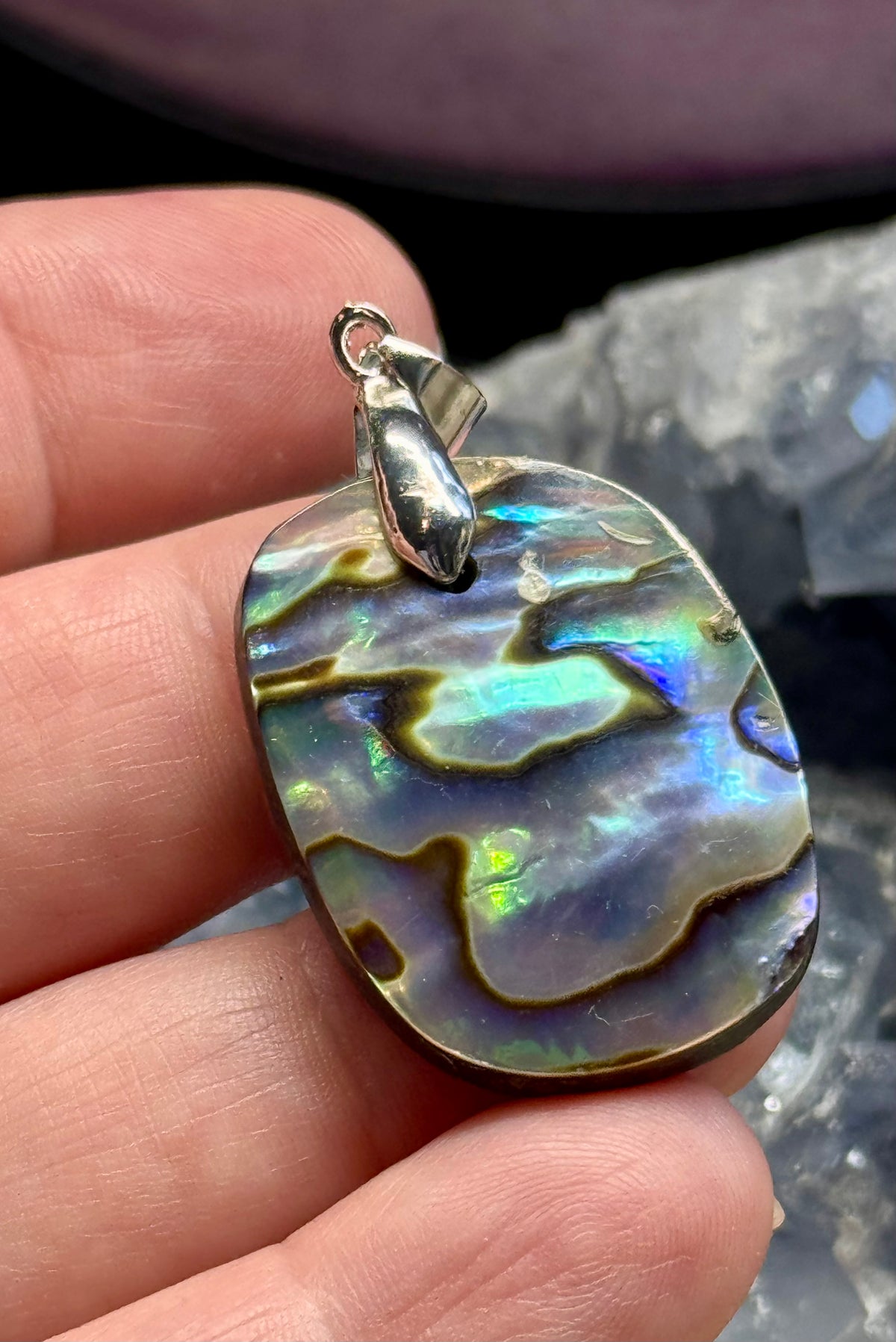 Pendentif d’abalone avec bélière en argent plaqué