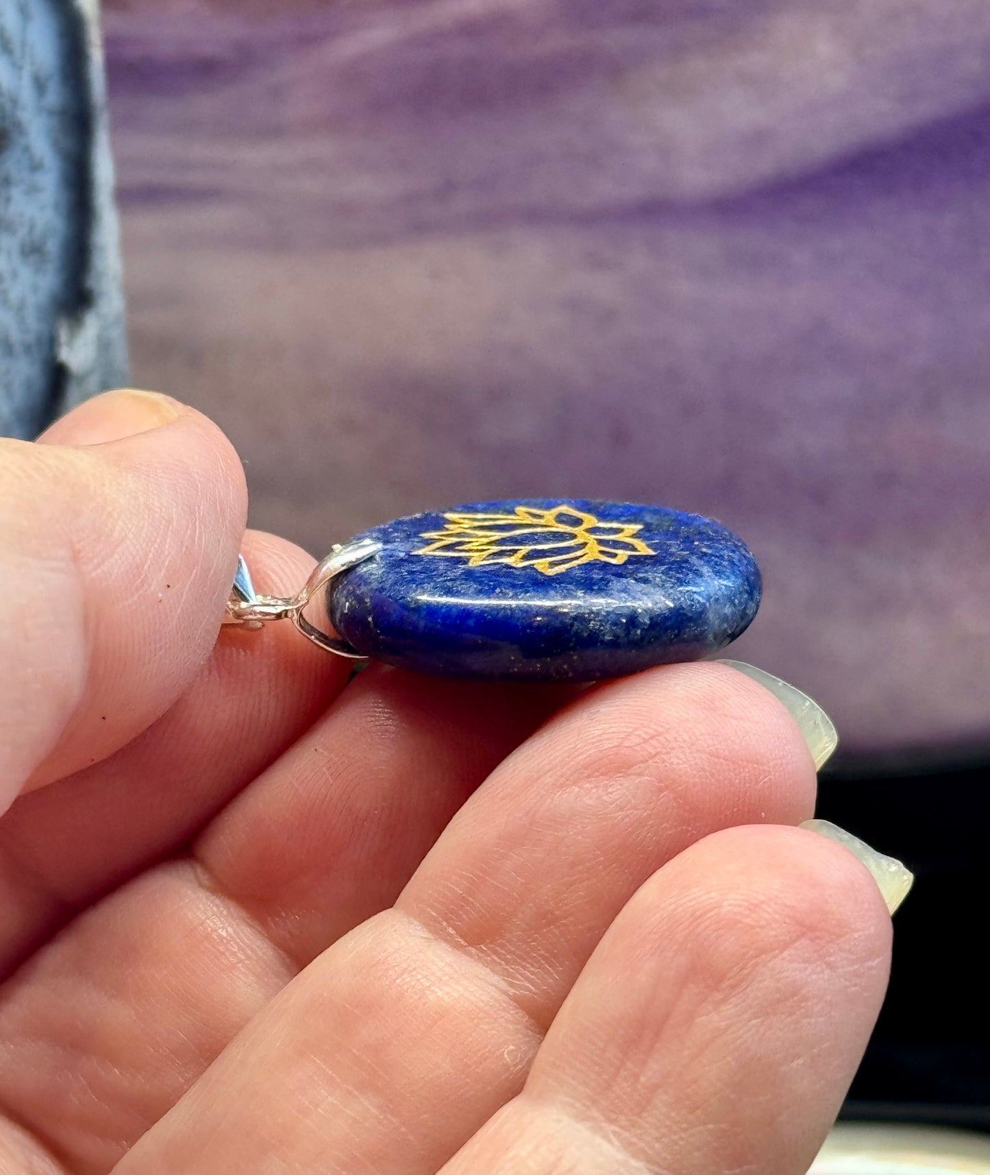 Pendentif en Lapis-lazuli - Lotus