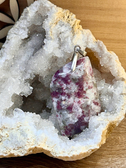Pendentif de tourmaline rose