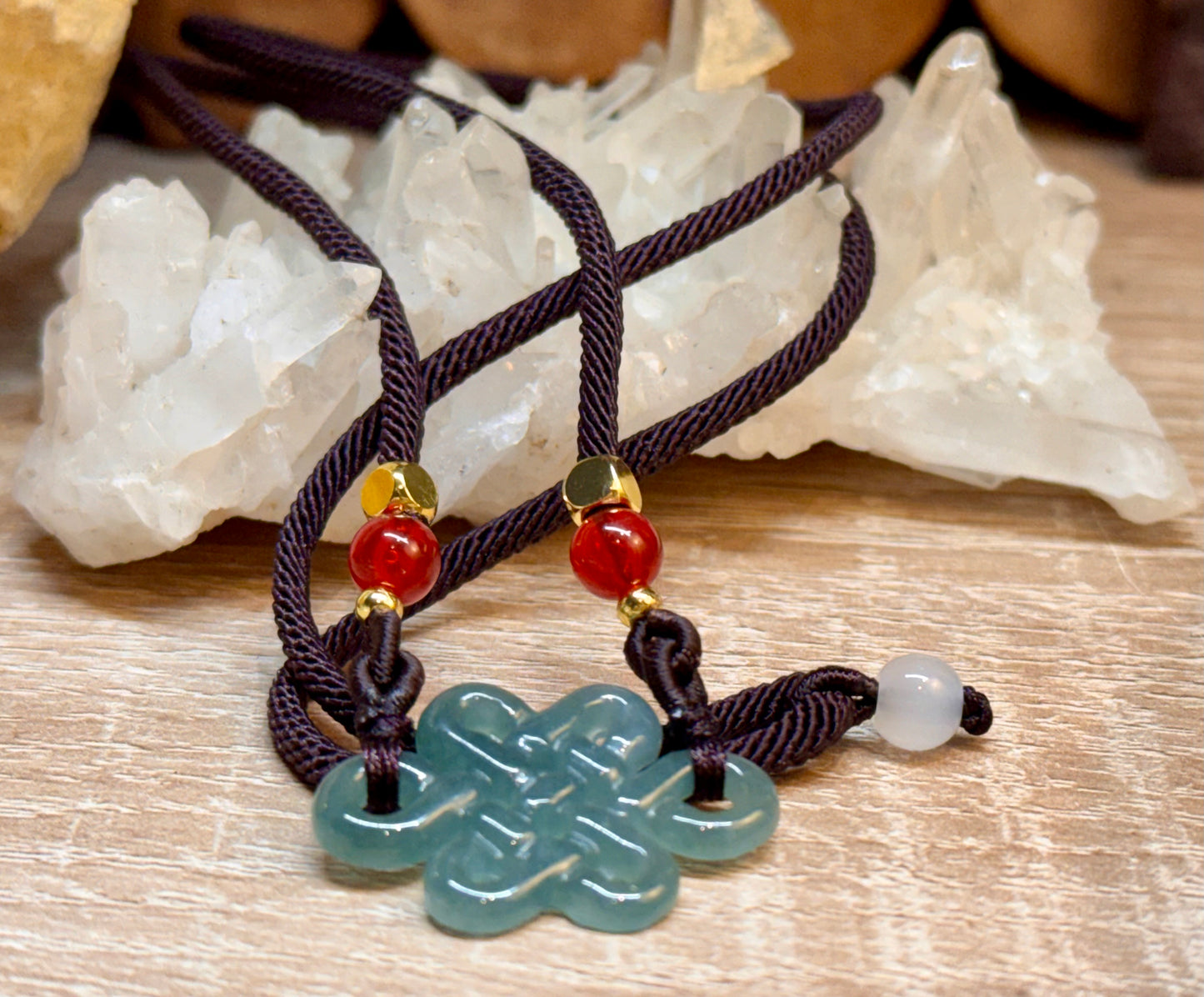 Collier de Jade Noeud Infini