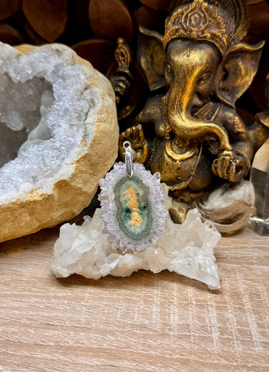 Pendentif tranche d’améthyste