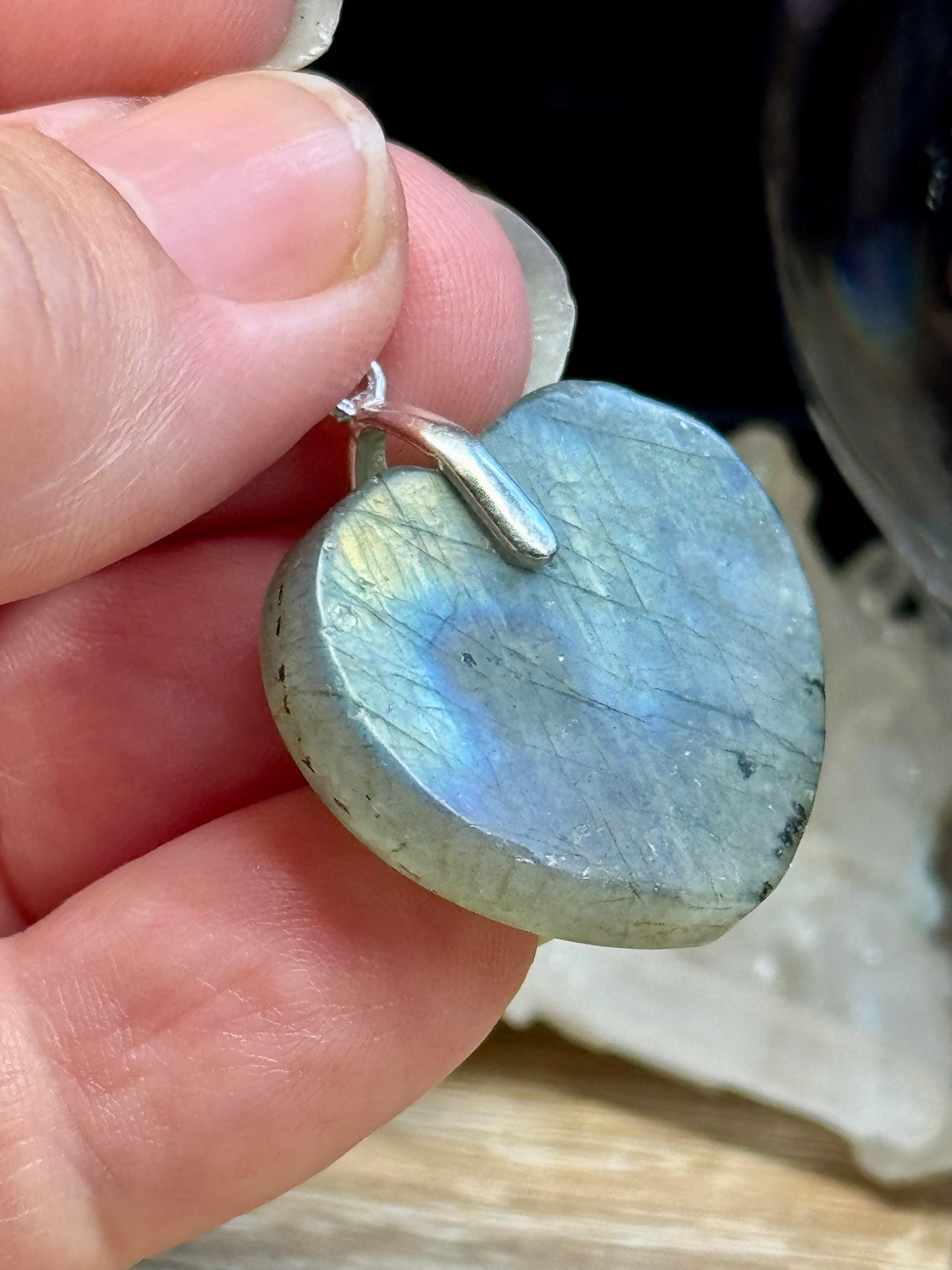 Pendentif en Labradorite Cœur Gravé