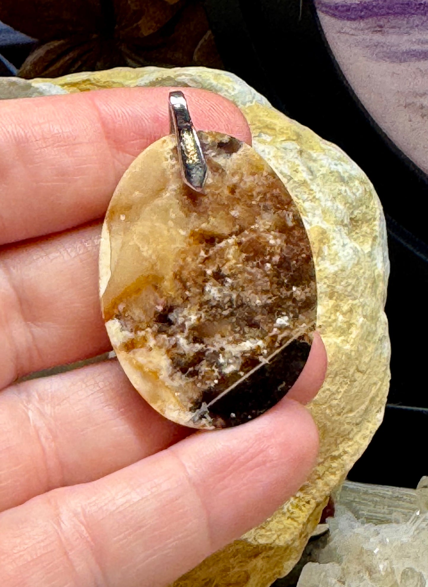 Pendentif d’Opale Noire