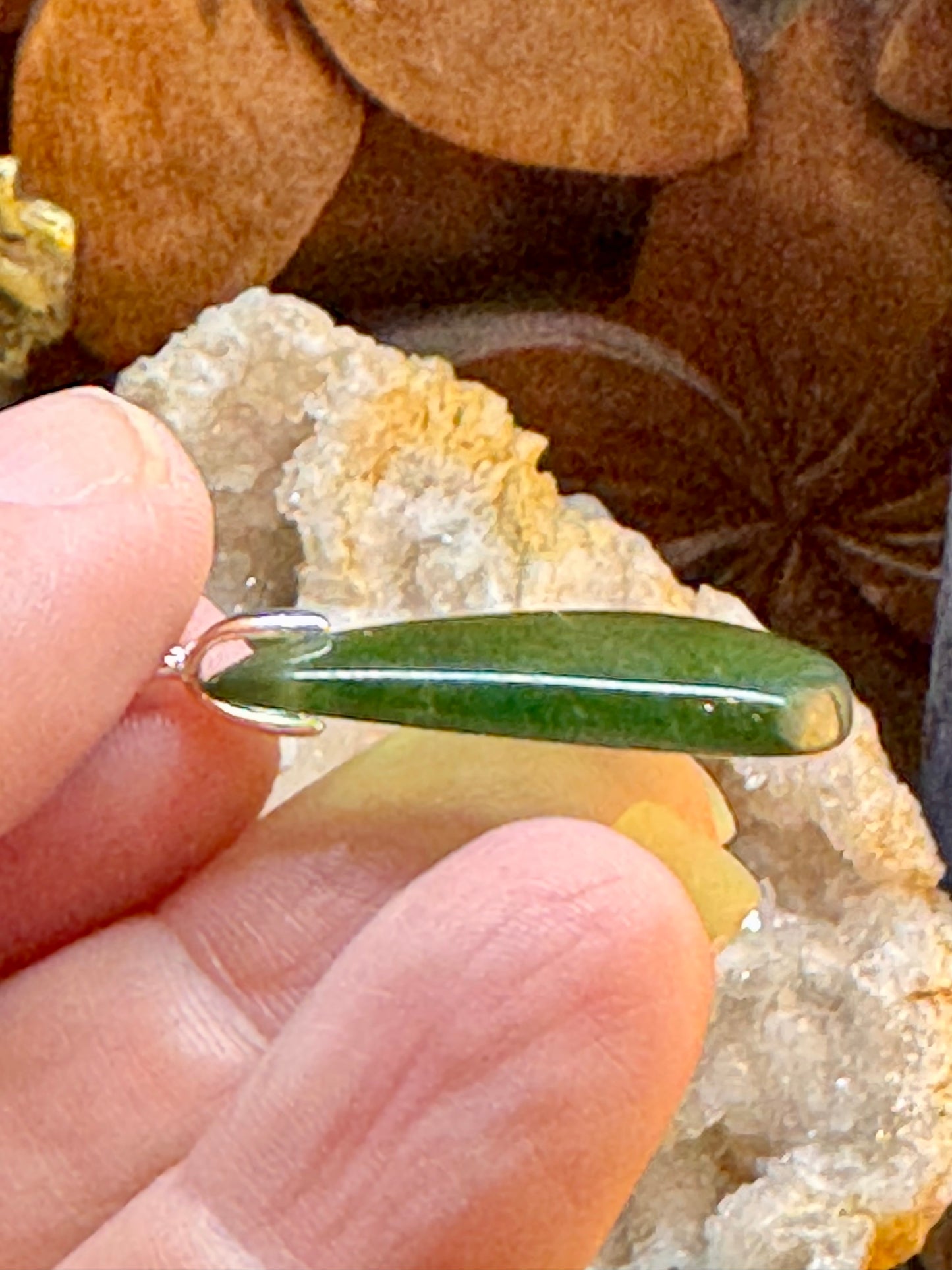 Pendentif de jade néphrite