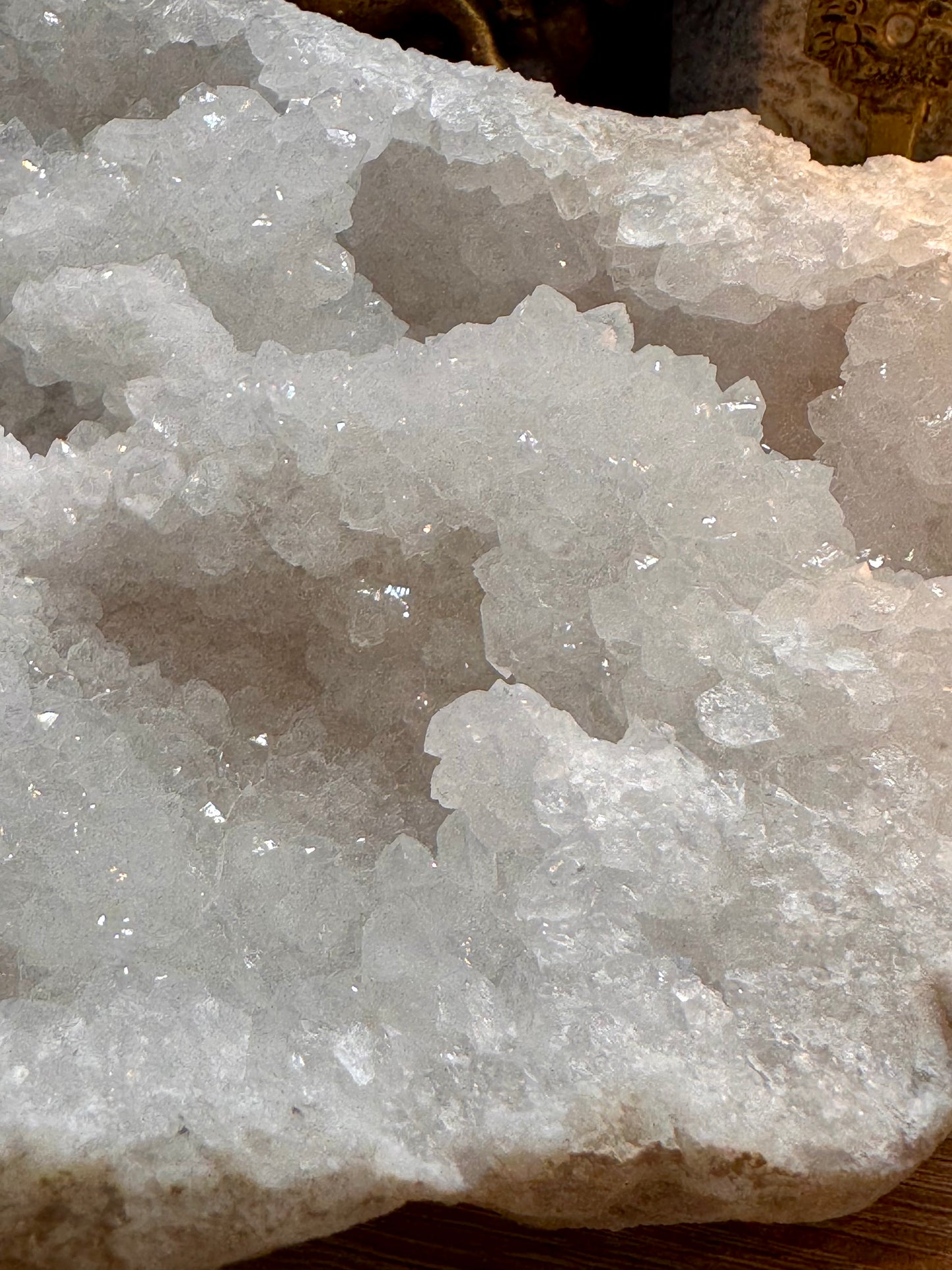 Géode de quartz blanc 1,8kg