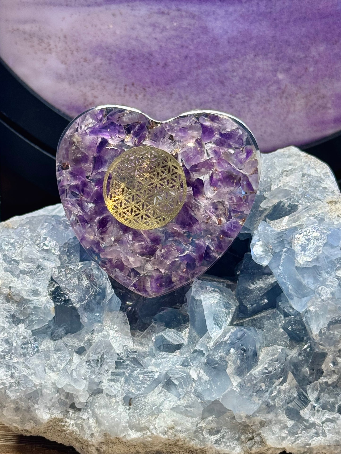 Orgonite d’Améthyste en Cœur