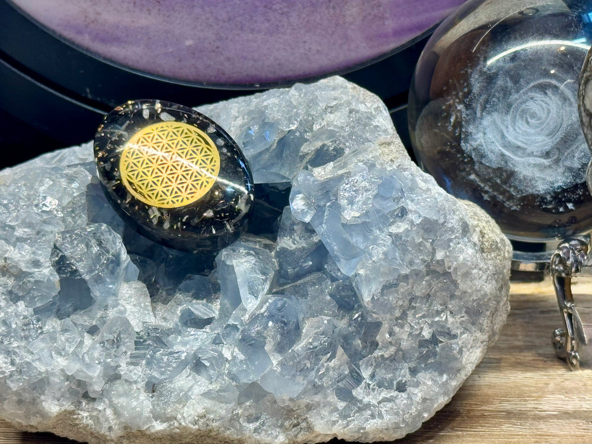 Petit Galet d’Orgonite TourmalineNoire