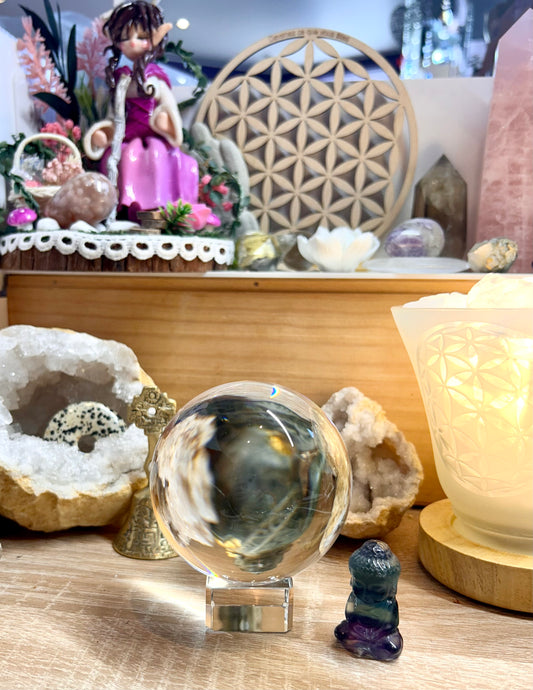 Boule de cristal divinatoire + support