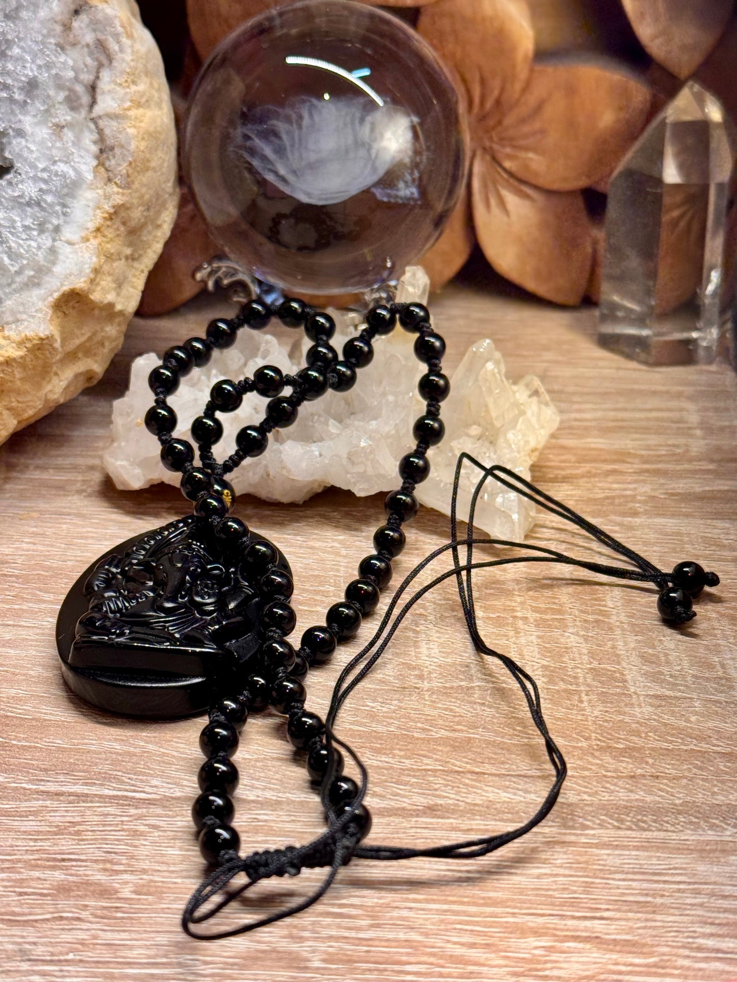 Collier Ganesh en obsidienne noire 2