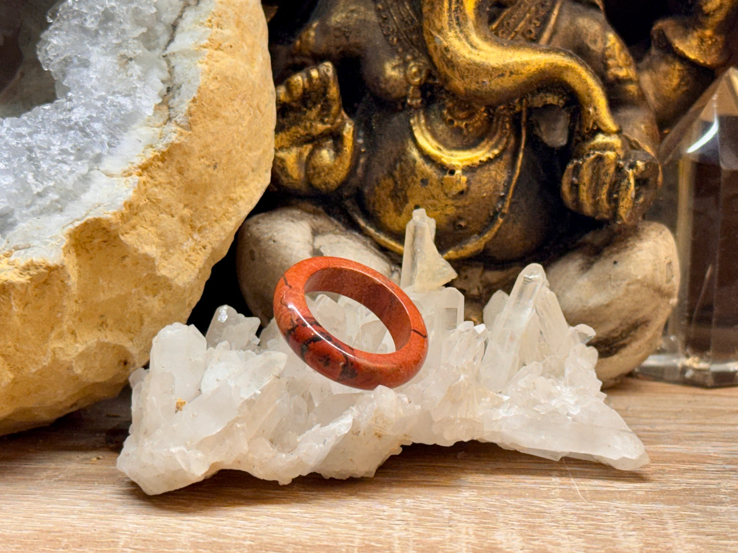 Anneau de jaspe rouge