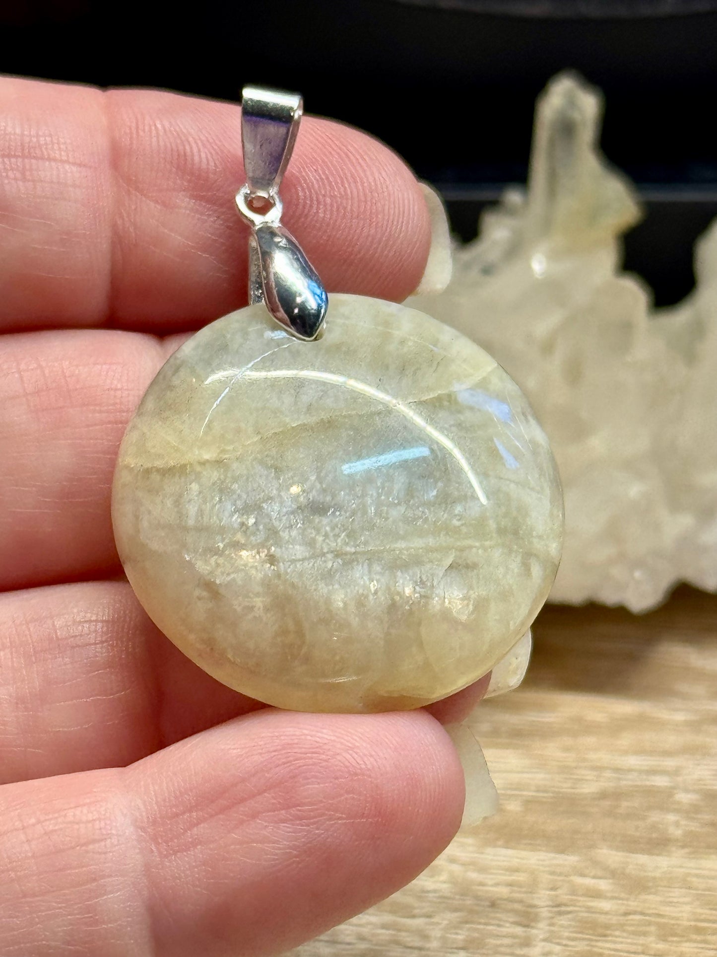 Pendentif de Pierre de Lune rond