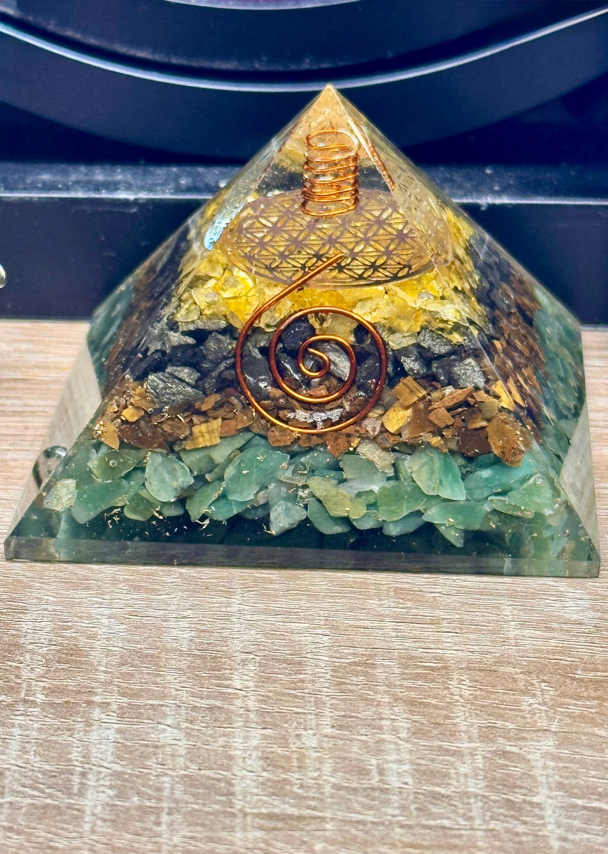 Orgonite Pyramidale "Santé et Protection"
