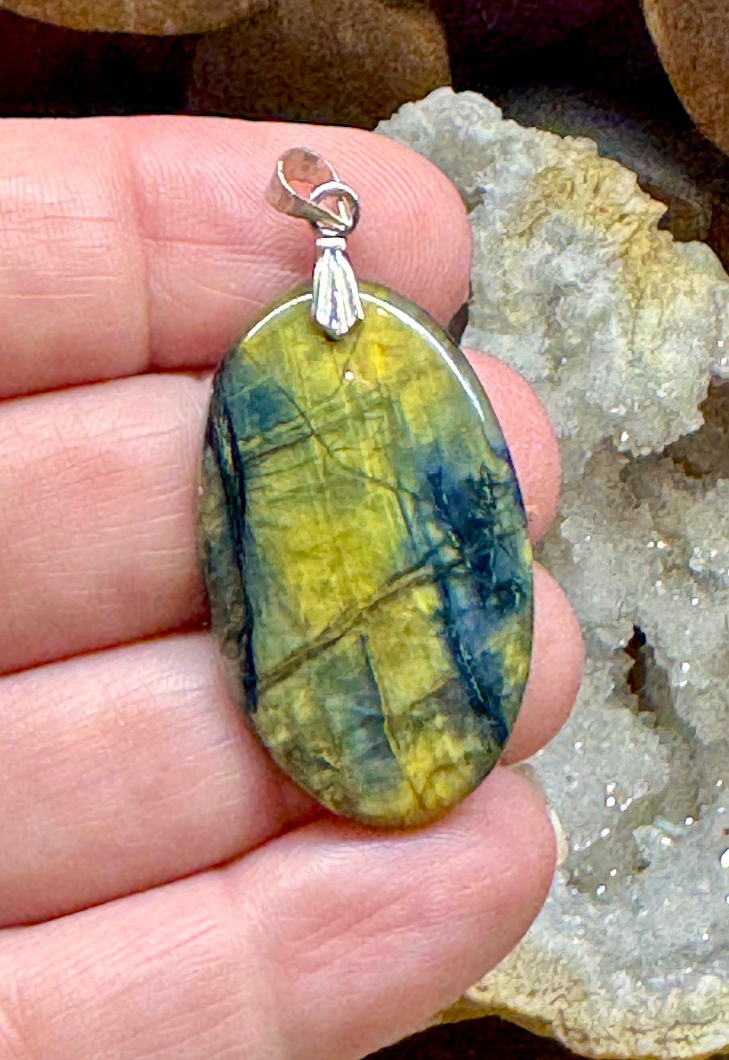 Pendentif de Nellite