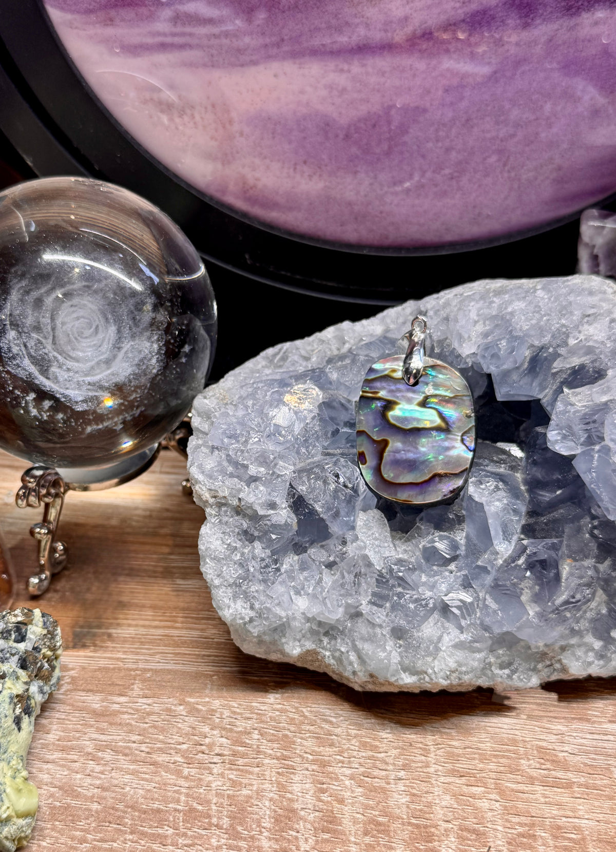 Pendentif d’abalone avec bélière en argent plaqué