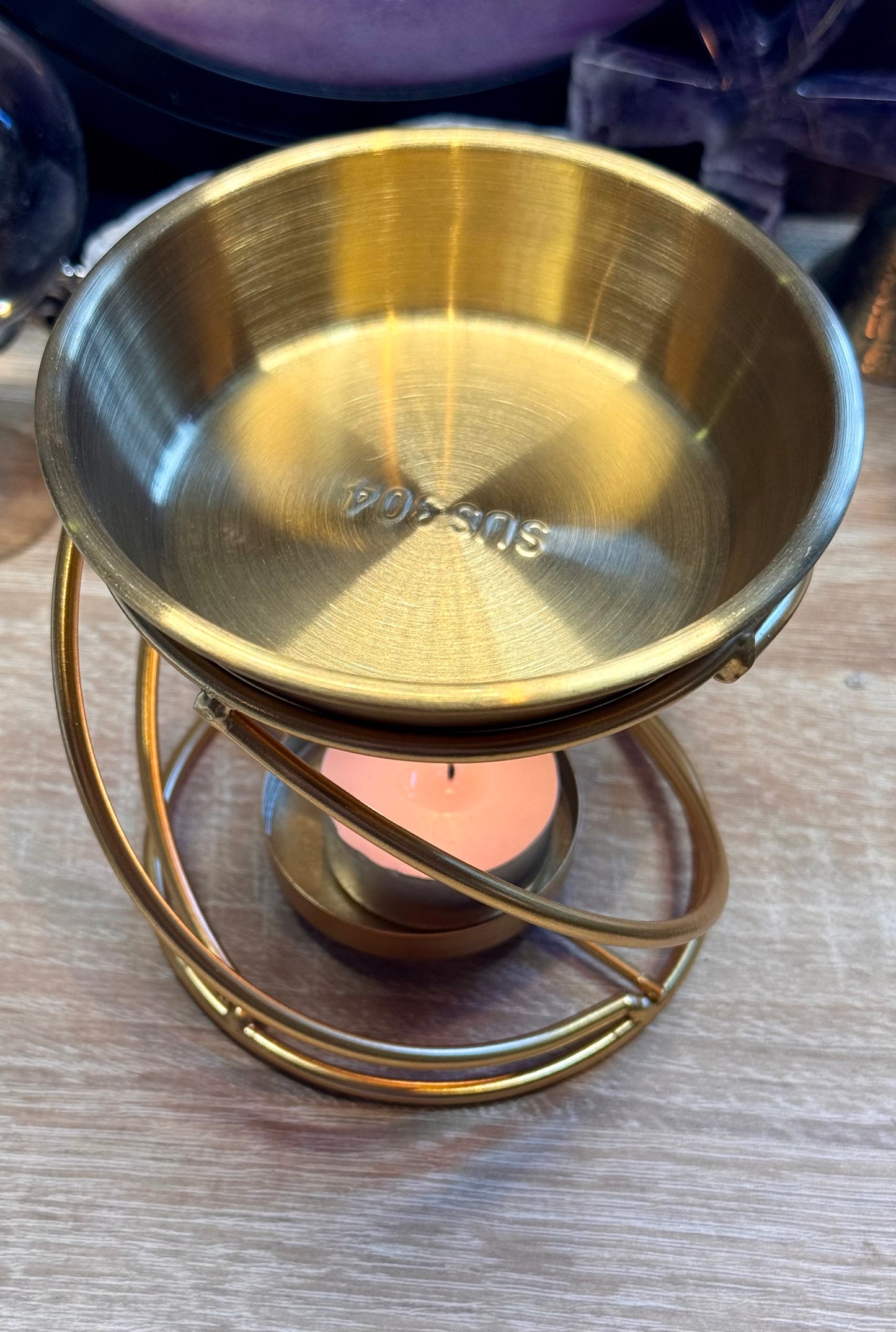 Porte-encens métallique doré