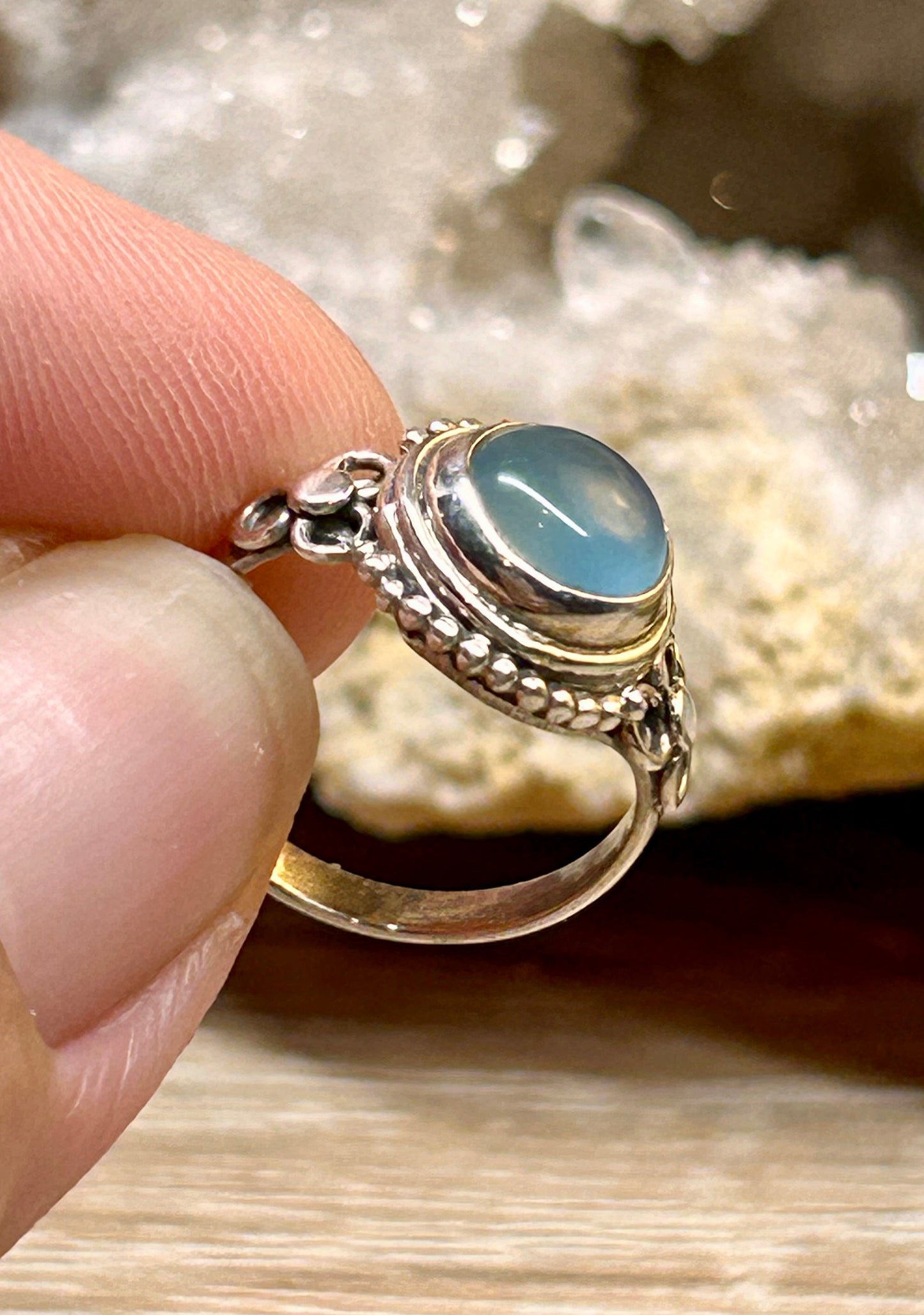 Bague en argent 925 et calcédoine