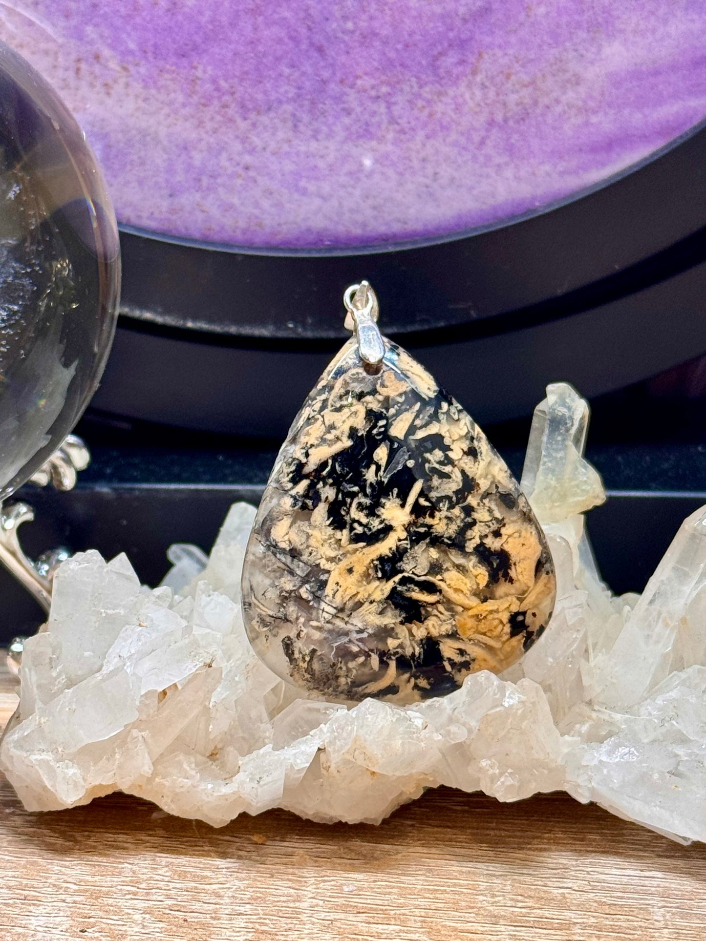 Pendentif d’agate dendrite de tigre