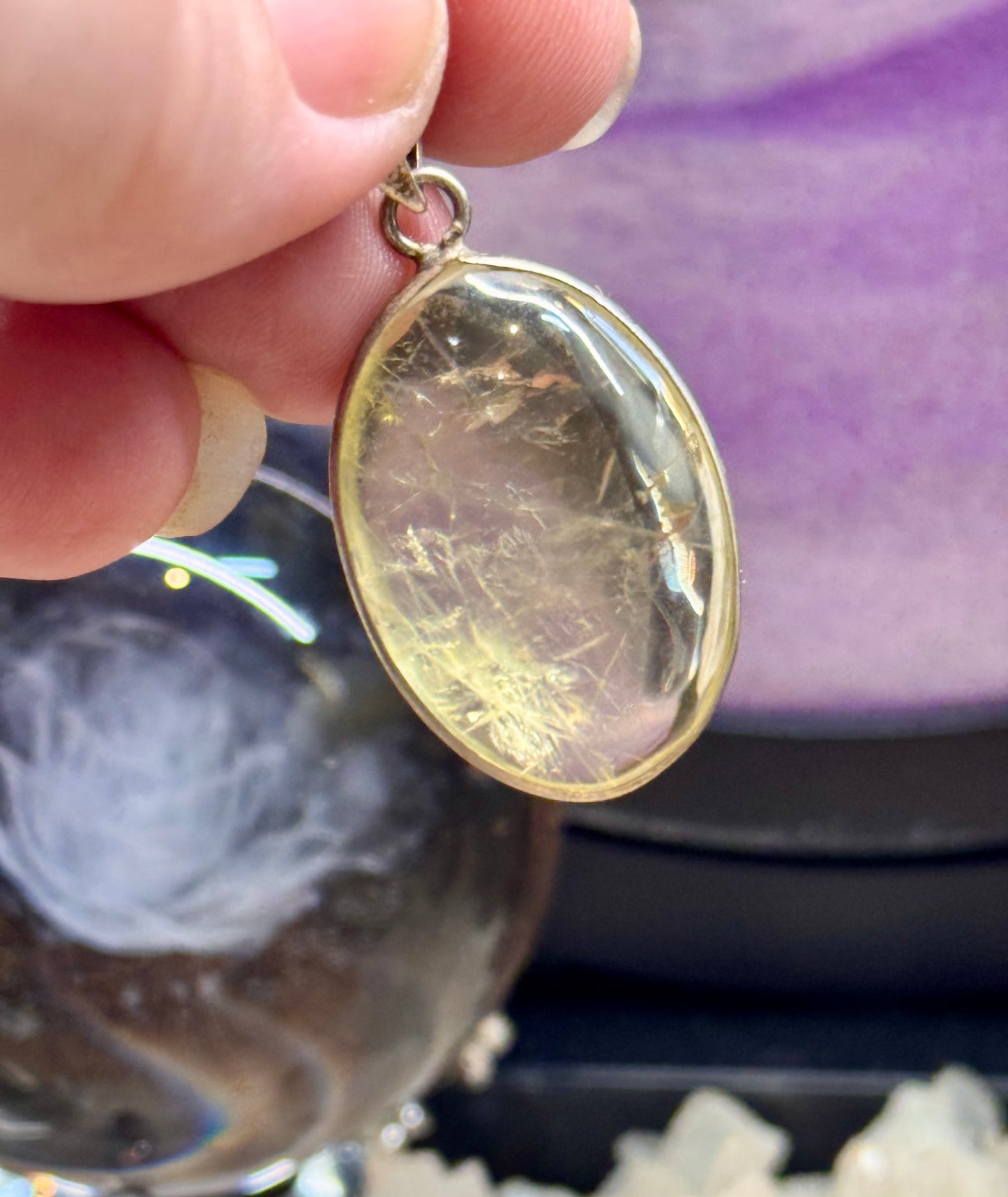 Pendentif cerclé de Quartz Rutile