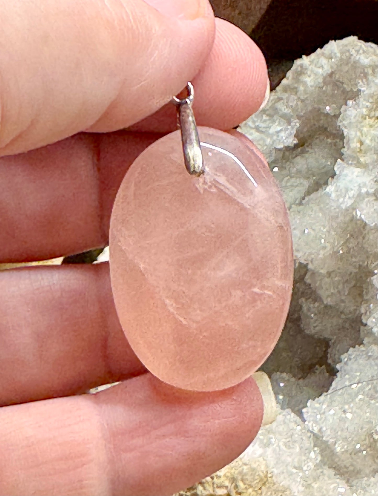 Pendentif de quartz rose