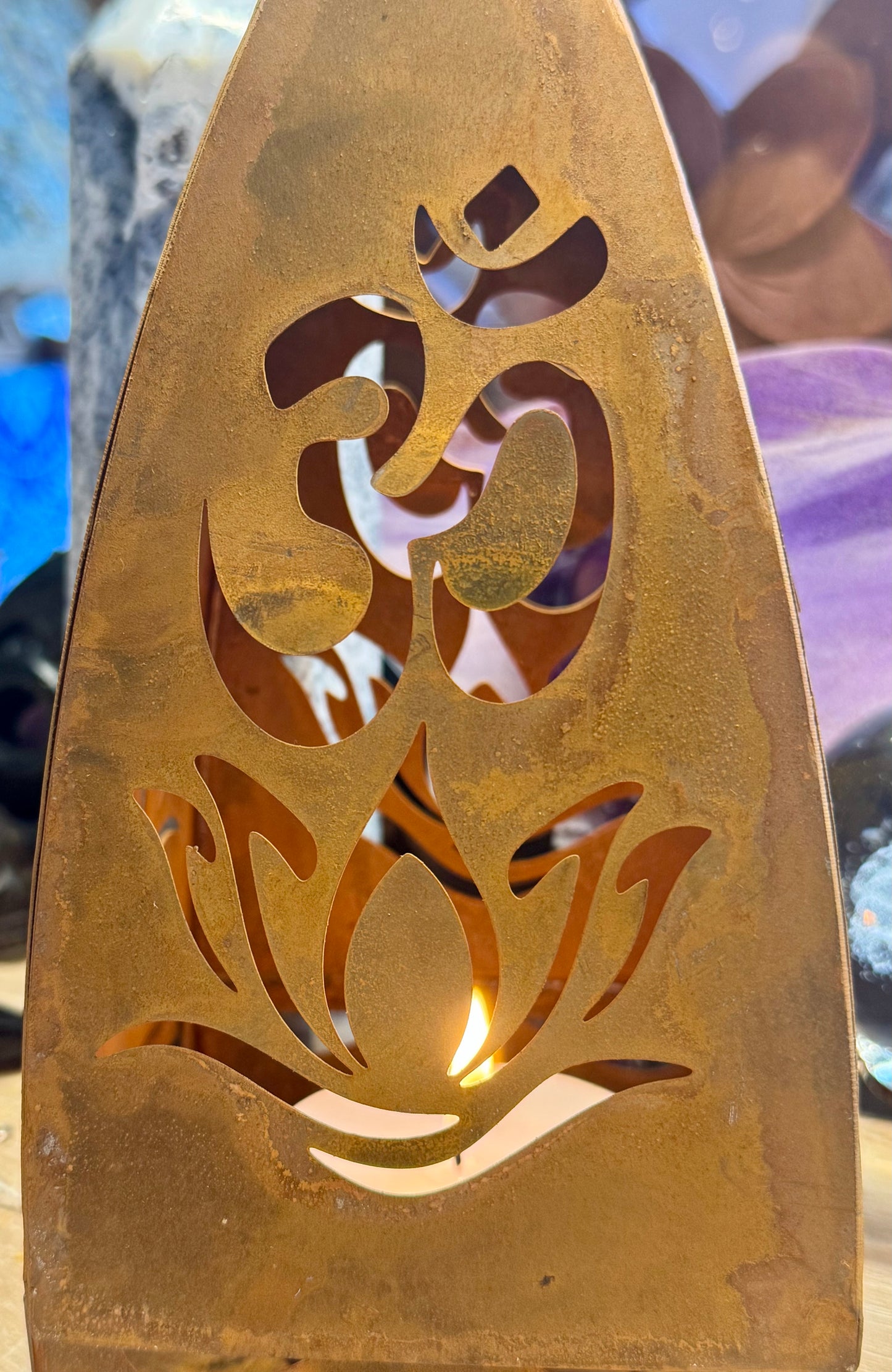 Bougeoir métallique Ôm et Fleur de Lotus